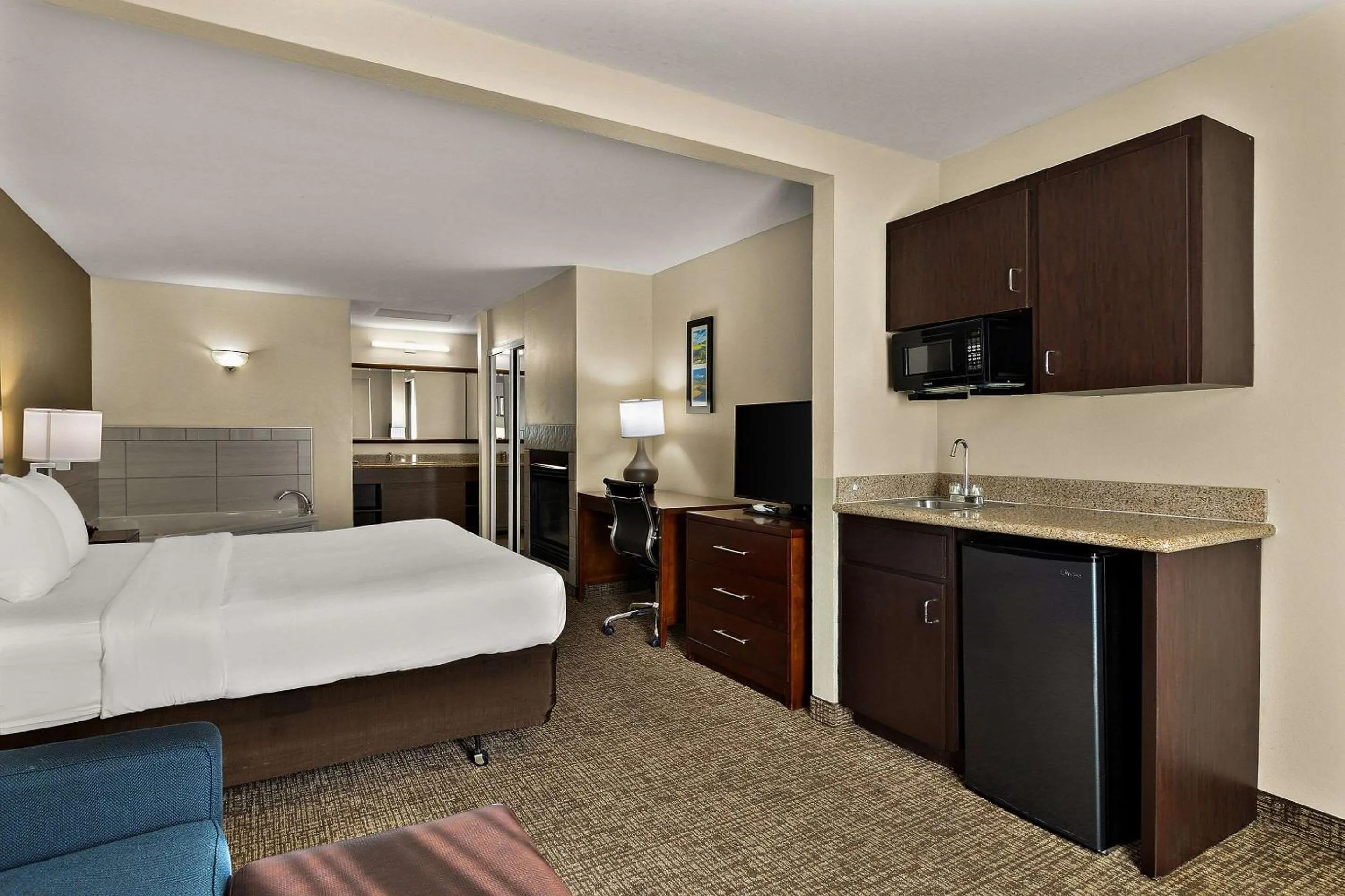 Bedroom, Bed in Comfort Inn & Suites Sequoia Kings Canyon