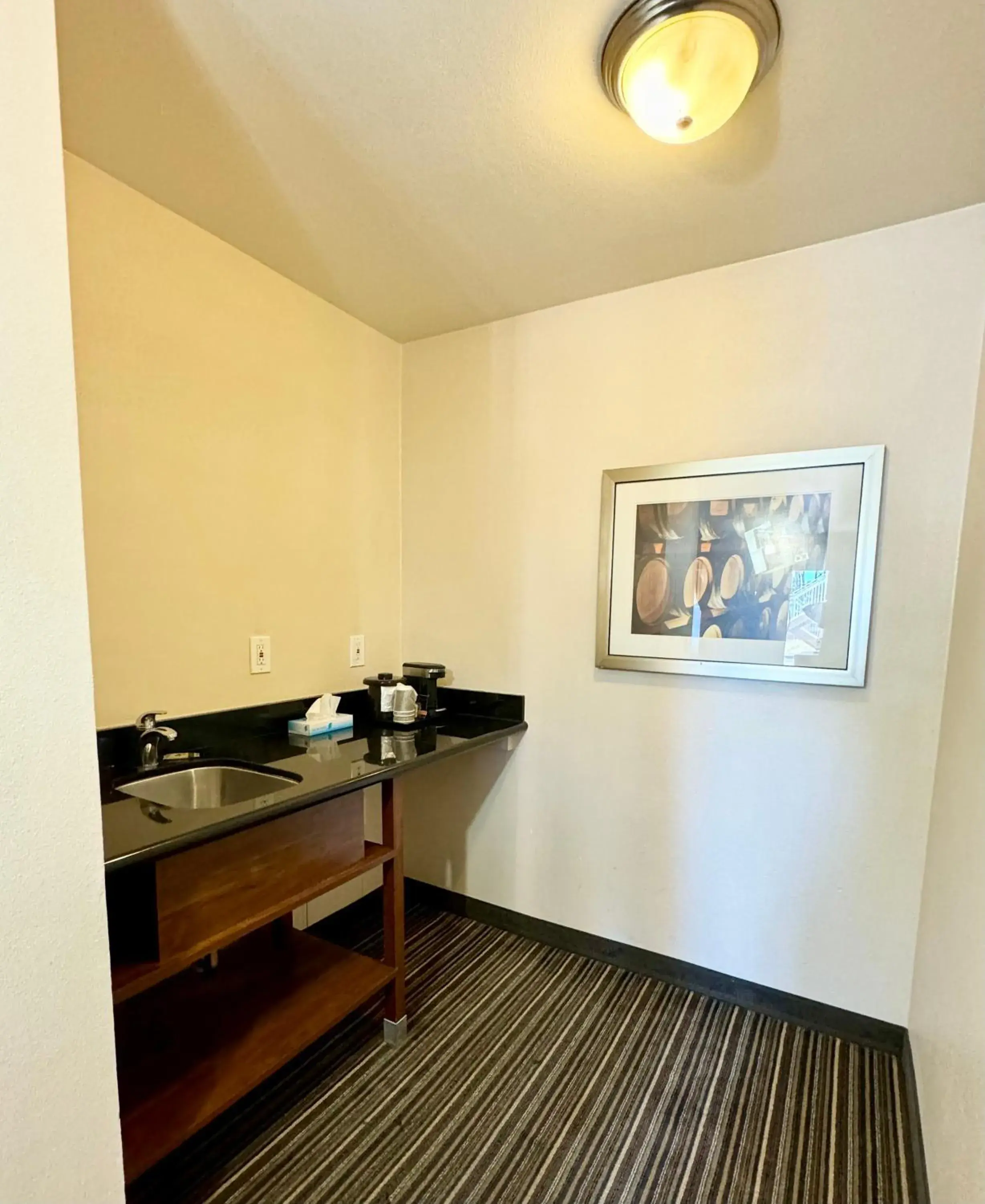 Restaurant/places to eat in Motel 6 Martinez, CA Restaurant/places to eat in Motel 6 Martinez, CA