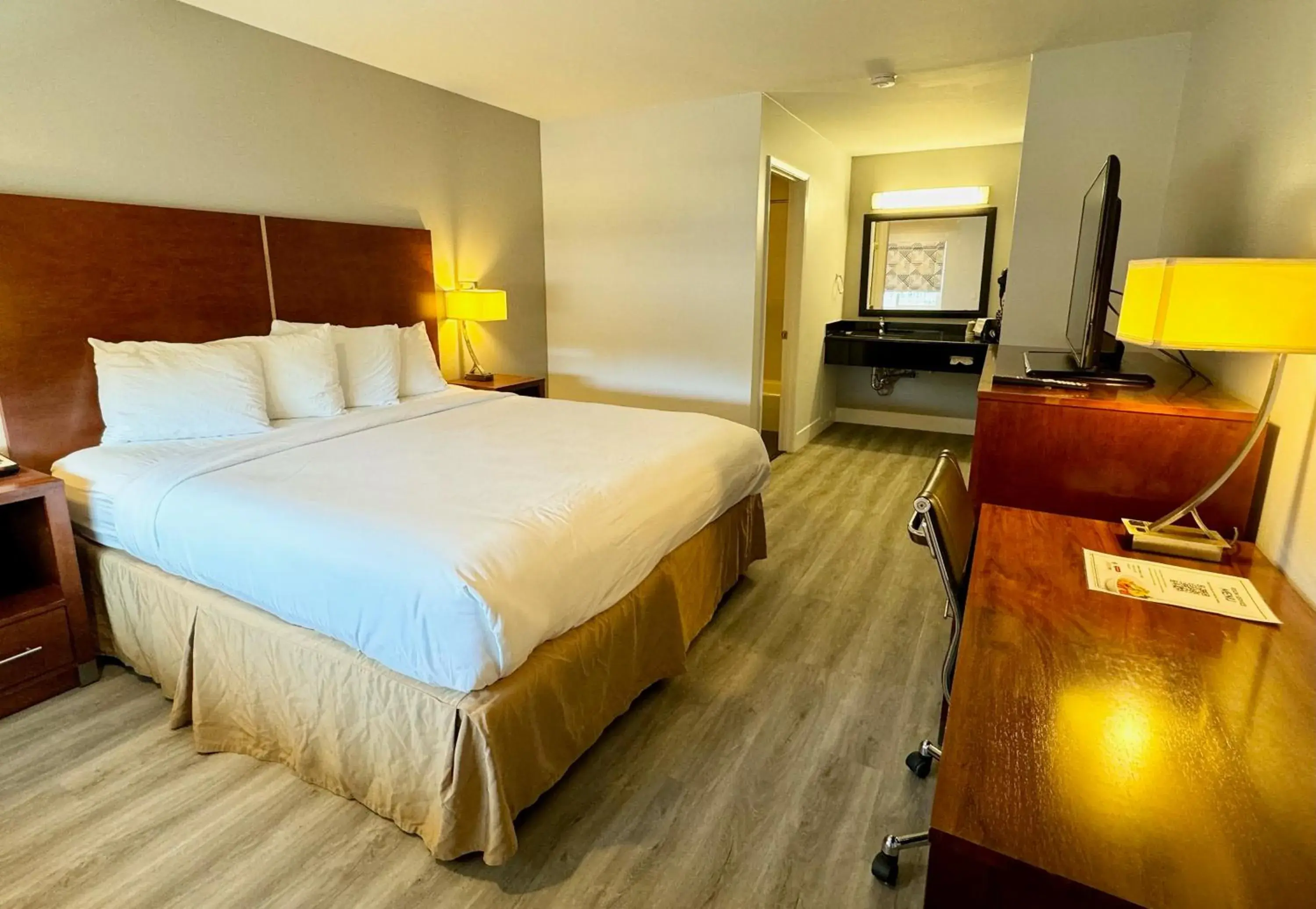 Bedroom, Bed in Motel 6 Martinez, CA Bedroom, Bed in Motel 6 Martinez, CA