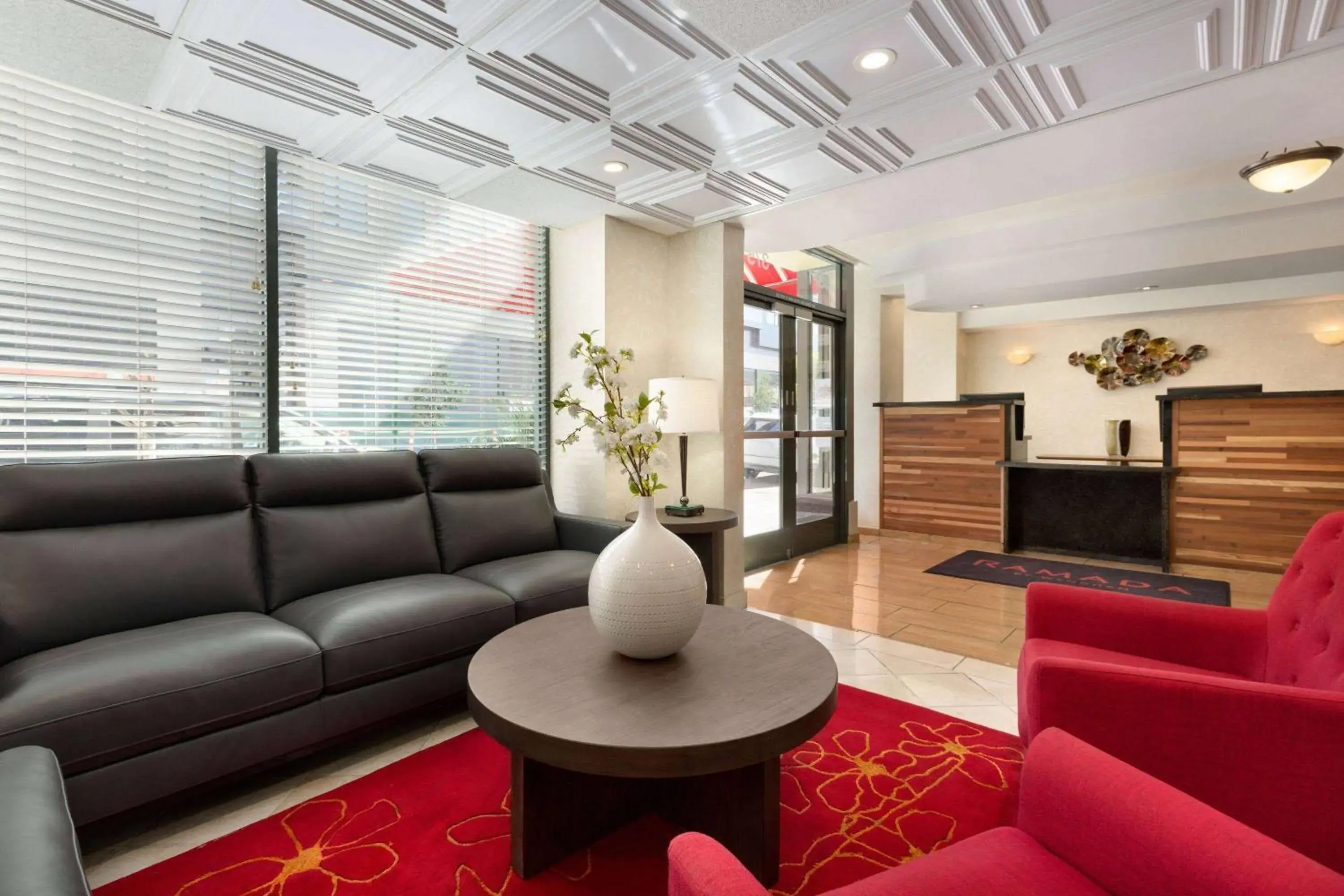 Lobby or reception in Ramada by Wyndham Oakland Downtown City Center Lobby or reception in Ramada by Wyndham Oakland Downtown City Center