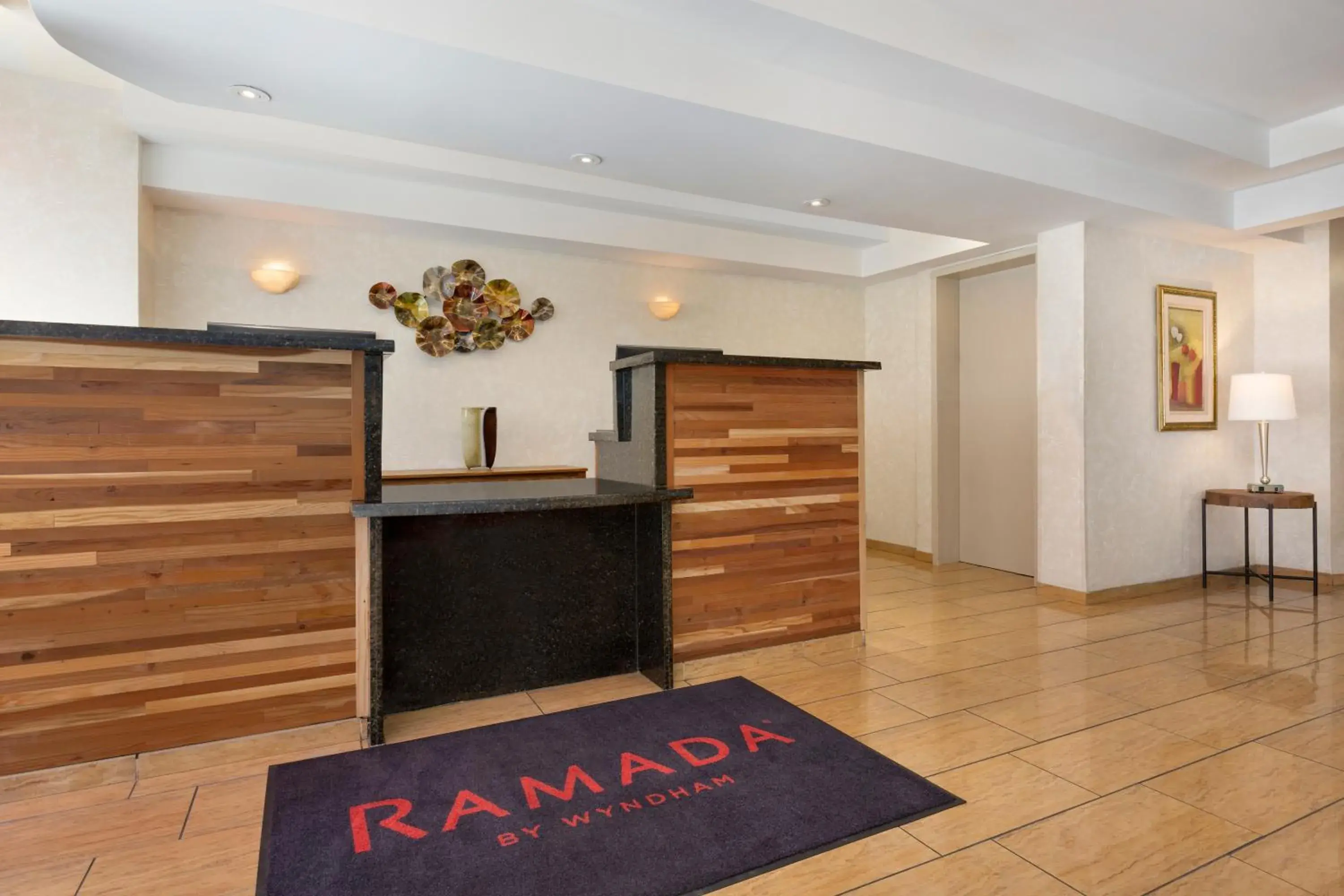 Lobby or reception in Ramada by Wyndham Oakland Downtown City Center Lobby or reception in Ramada by Wyndham Oakland Downtown City Center
