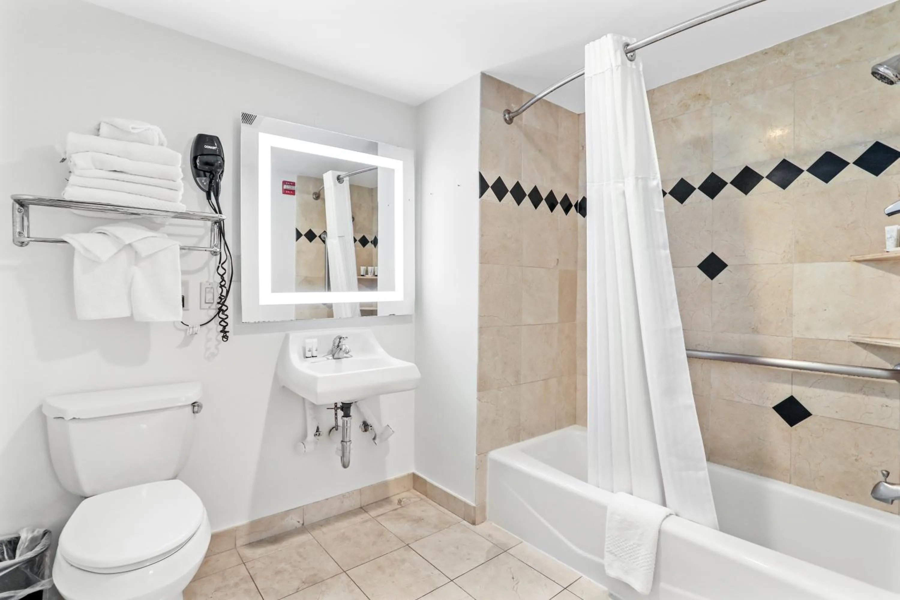 Shower in Signature Inn Berkeley