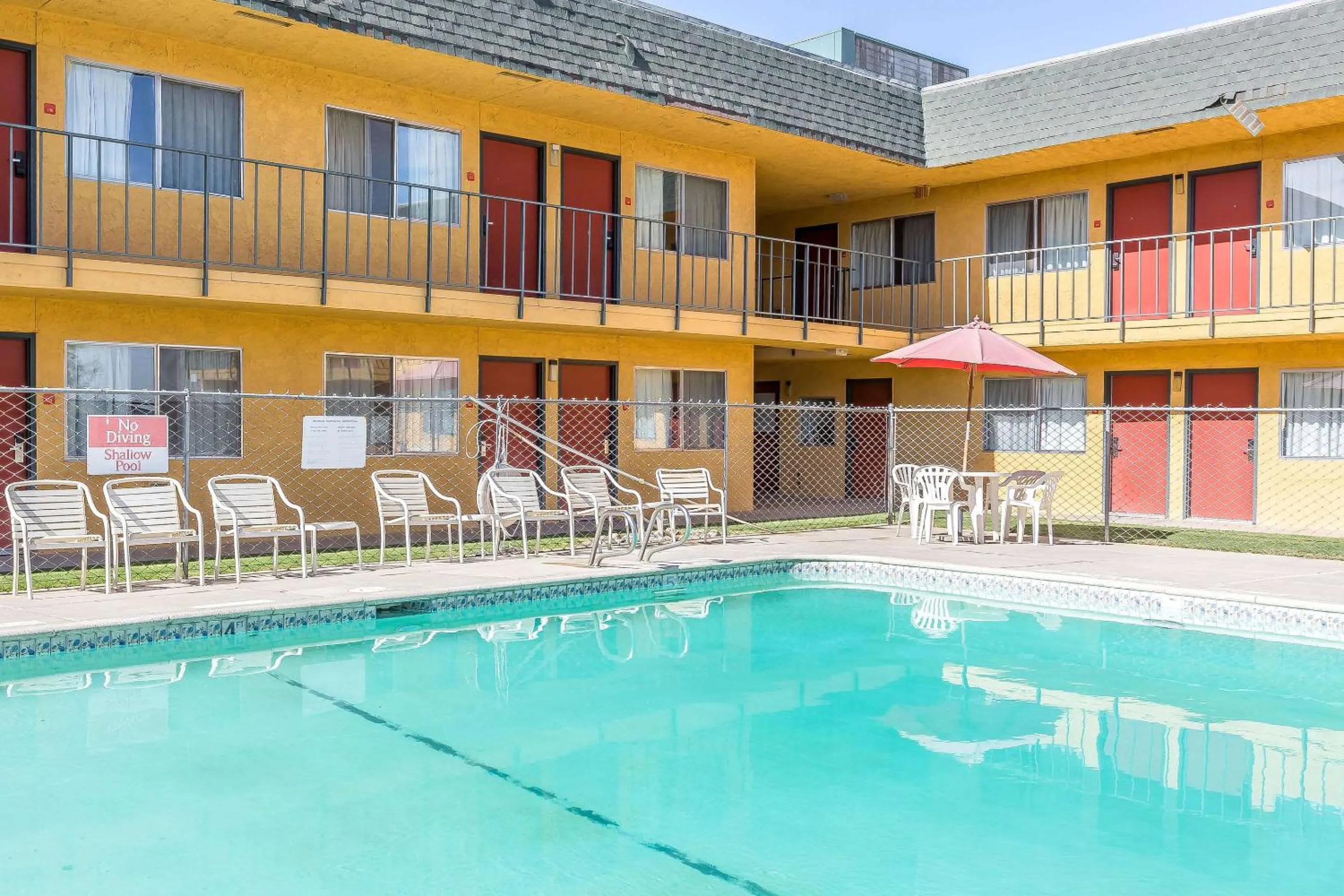 Swimming Pool in SureStay Hotel by Best Western Buttonwillow