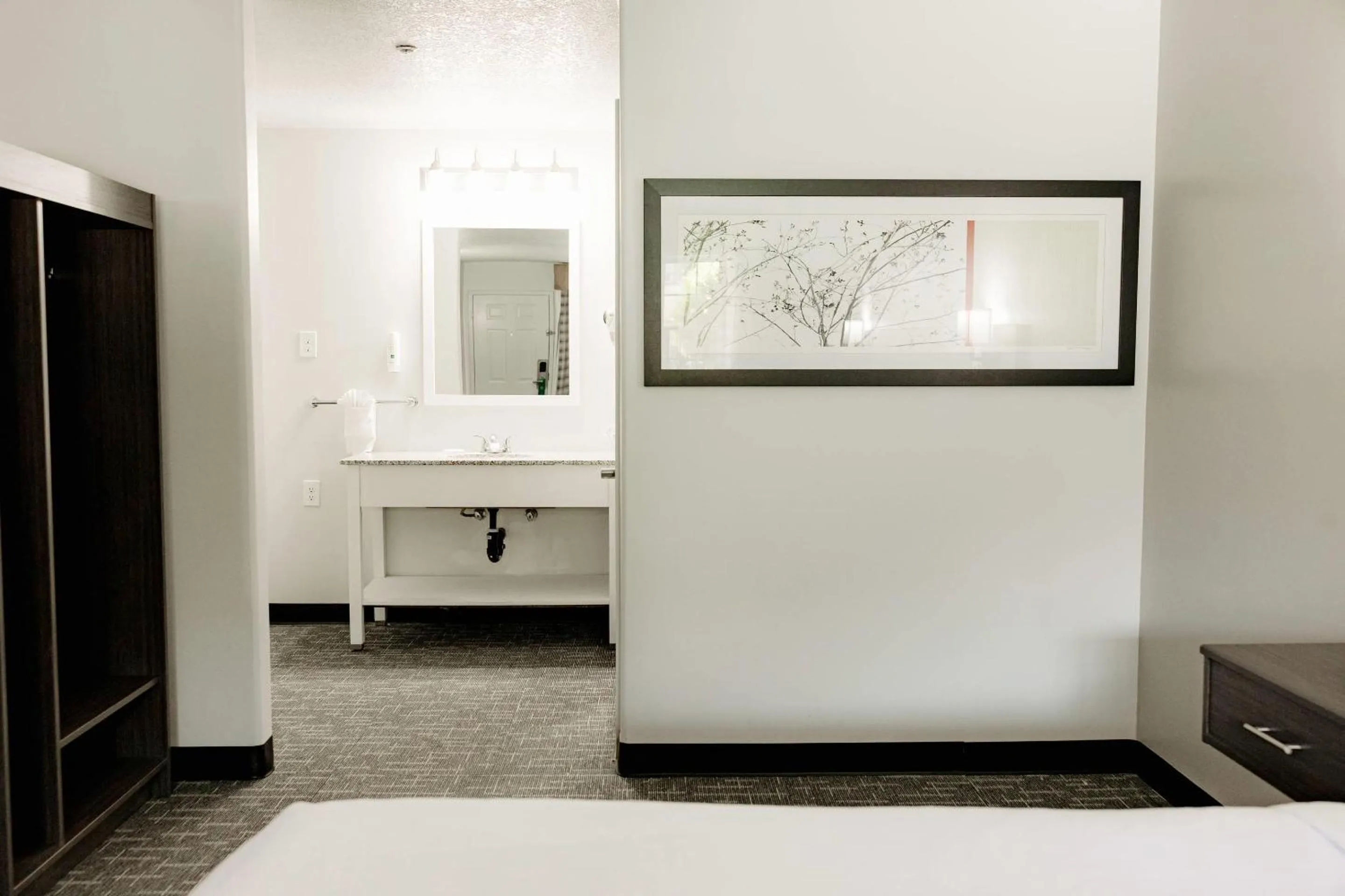 Bedroom in Quality Inn & Suites Lathrop