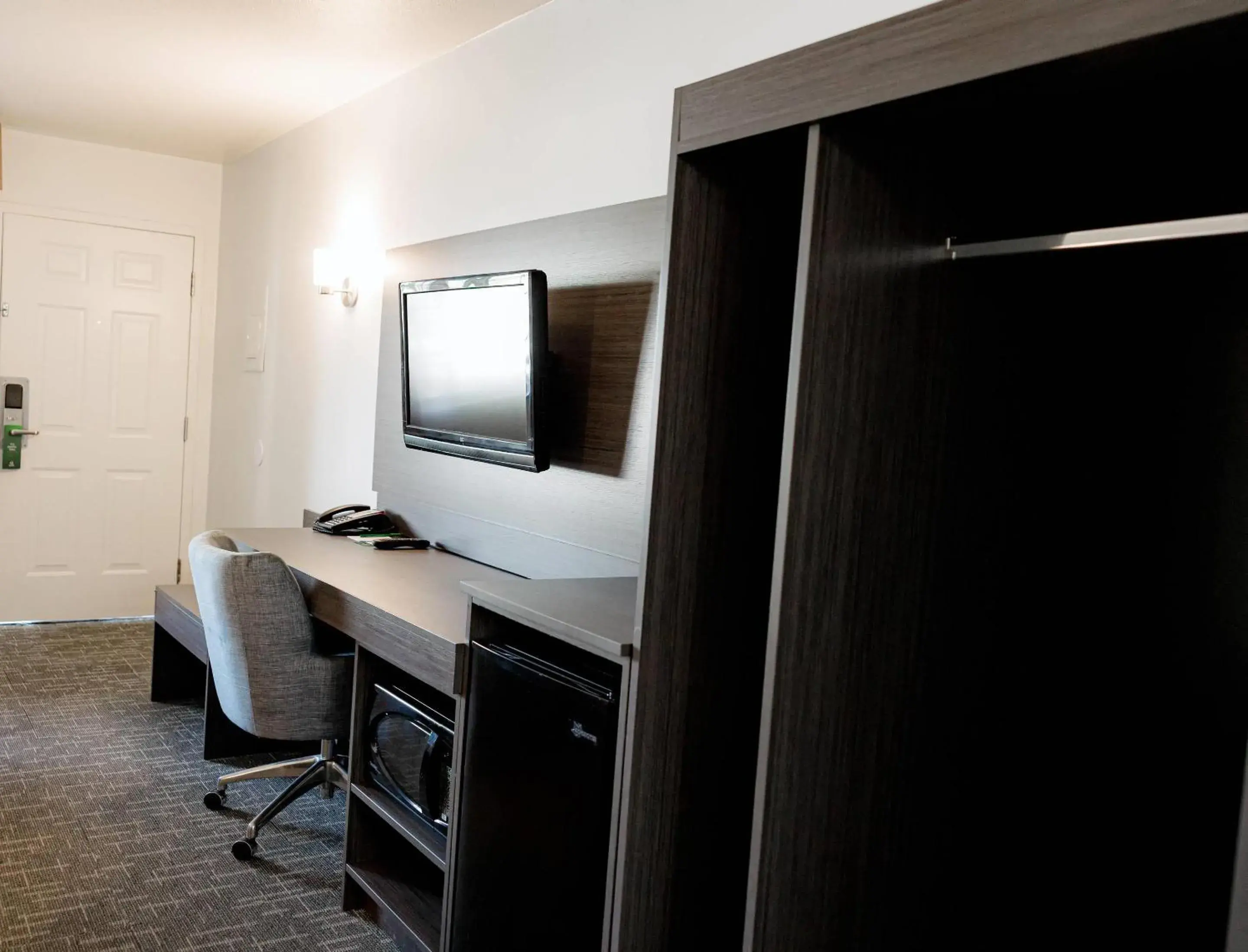 Bedroom in Quality Inn & Suites Lathrop Bedroom in Quality Inn & Suites Lathrop
