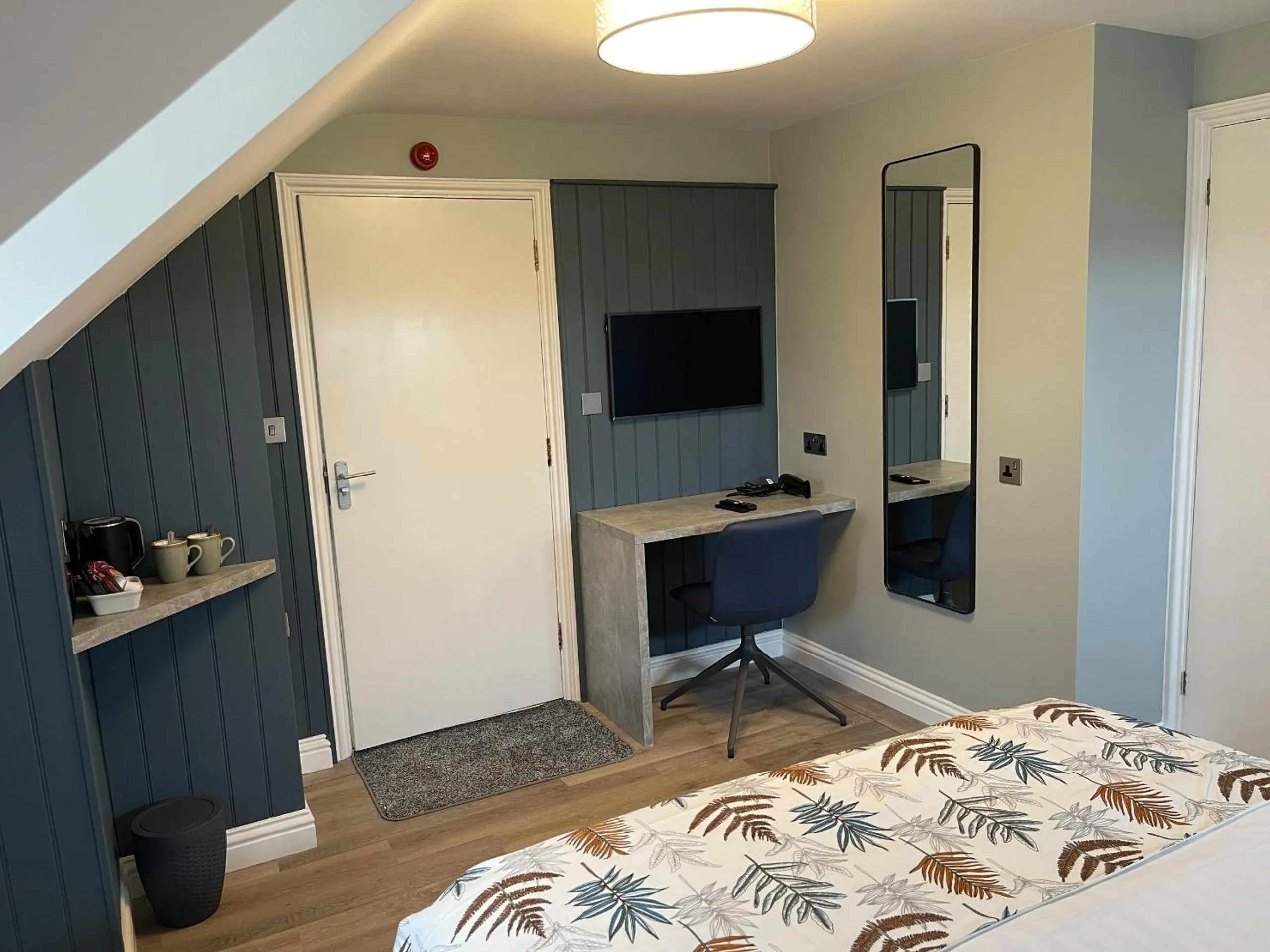 Bedroom, Bed in The White Horse Inn