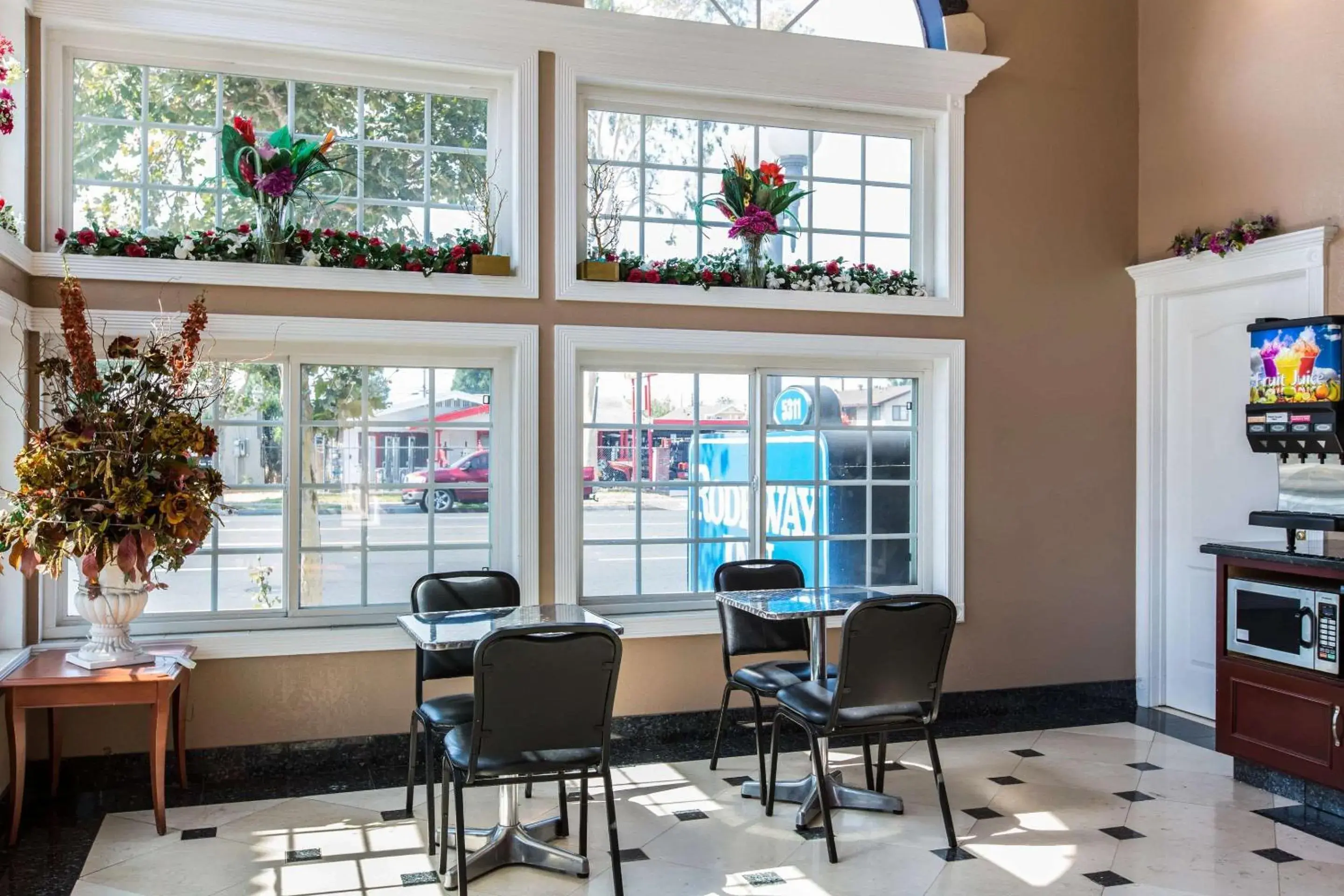 Lobby or reception in Rodeway Inn Cypress - Buena Park Lobby or reception in Rodeway Inn Cypress - Buena Park