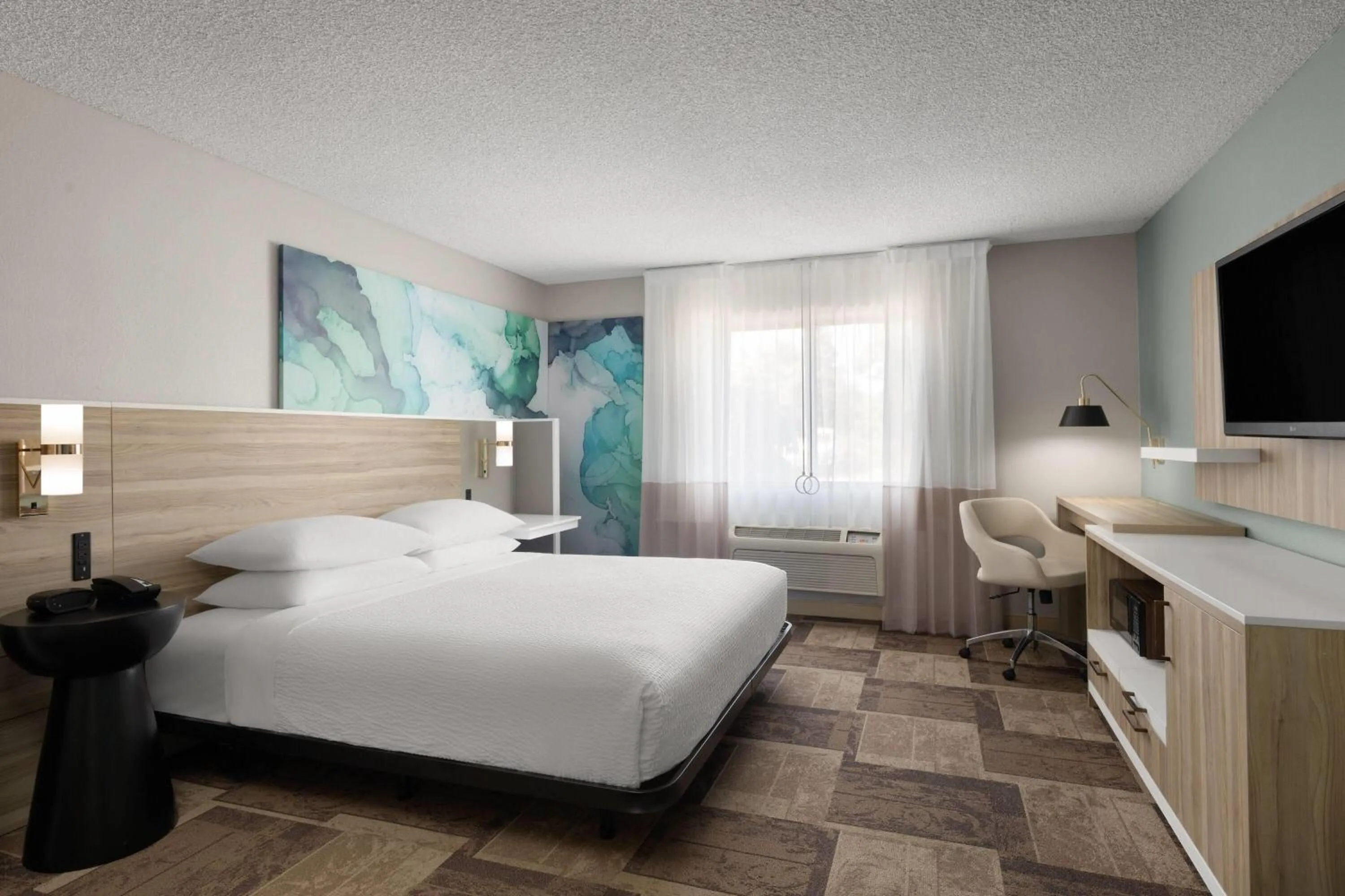 Photo of the whole room, Bed in Wyndham Garden Newark Fremont Silicon Valley