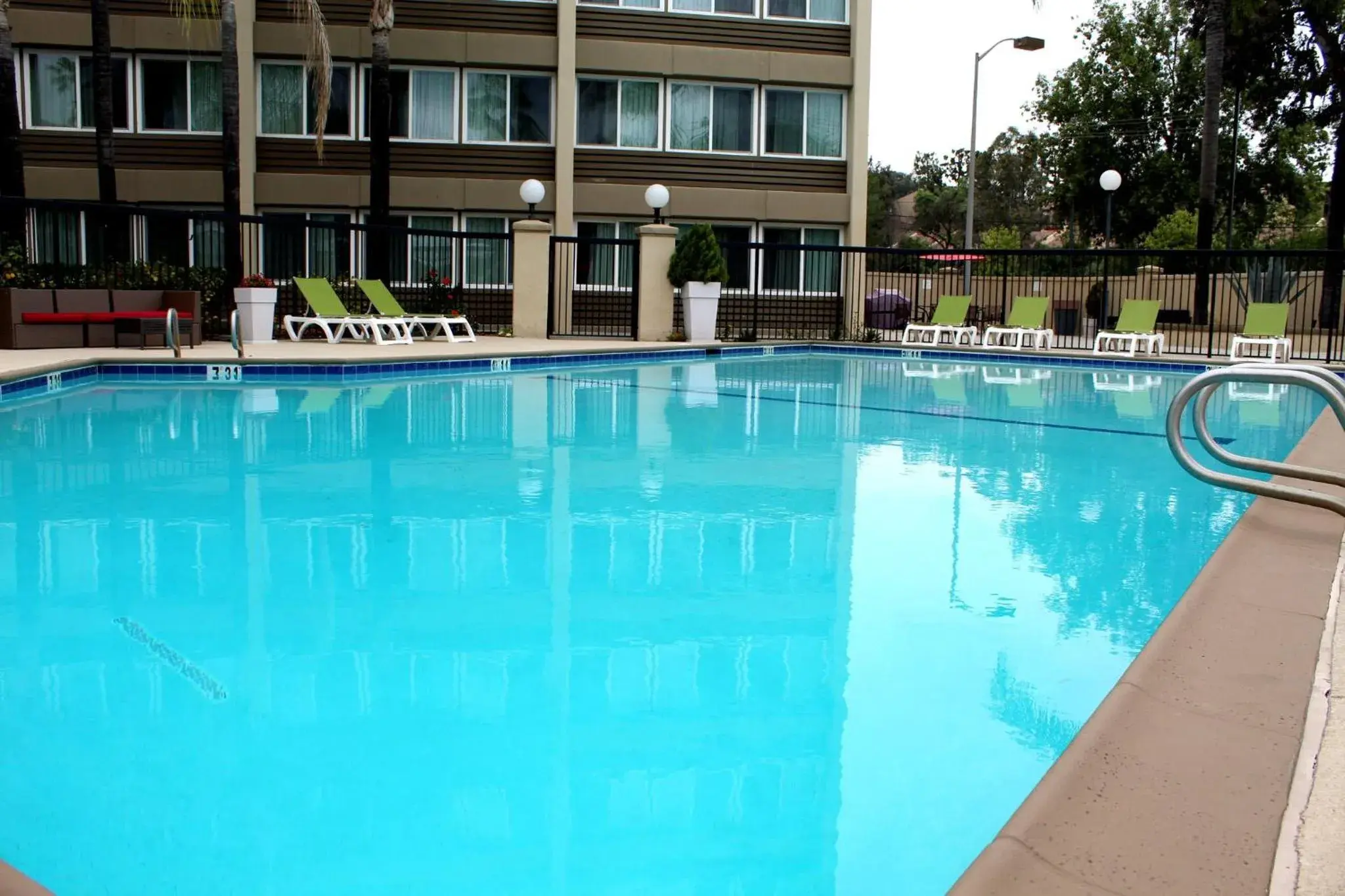 Swimming pool in Holiday Inn West Covina by IHG Swimming pool in Holiday Inn West Covina by IHG