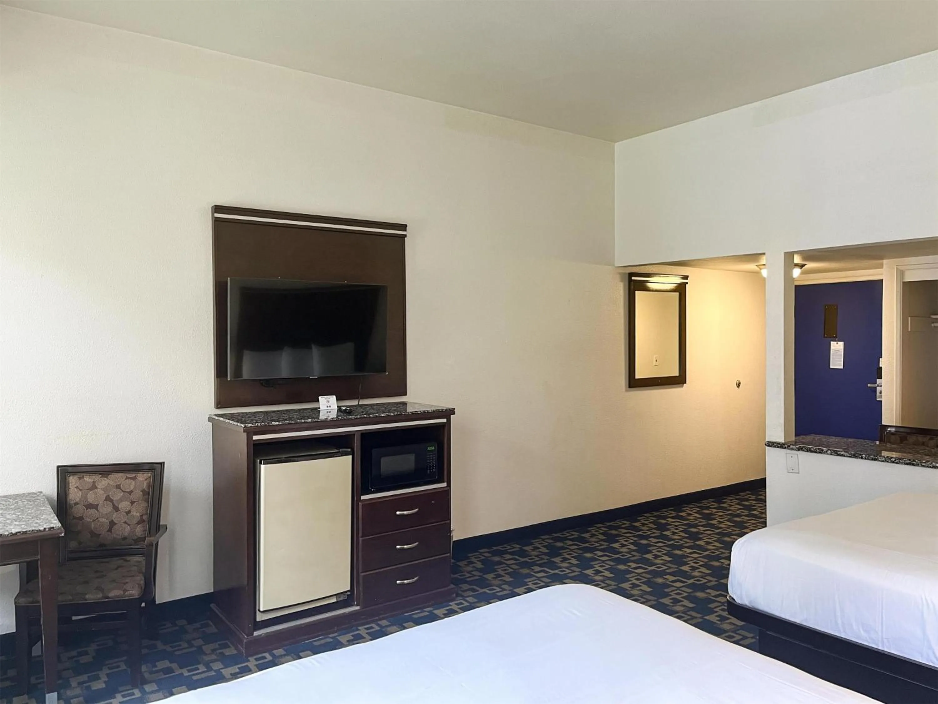 Bedroom, Bed in Oceanside, CA – Marina / Camp Pendleton