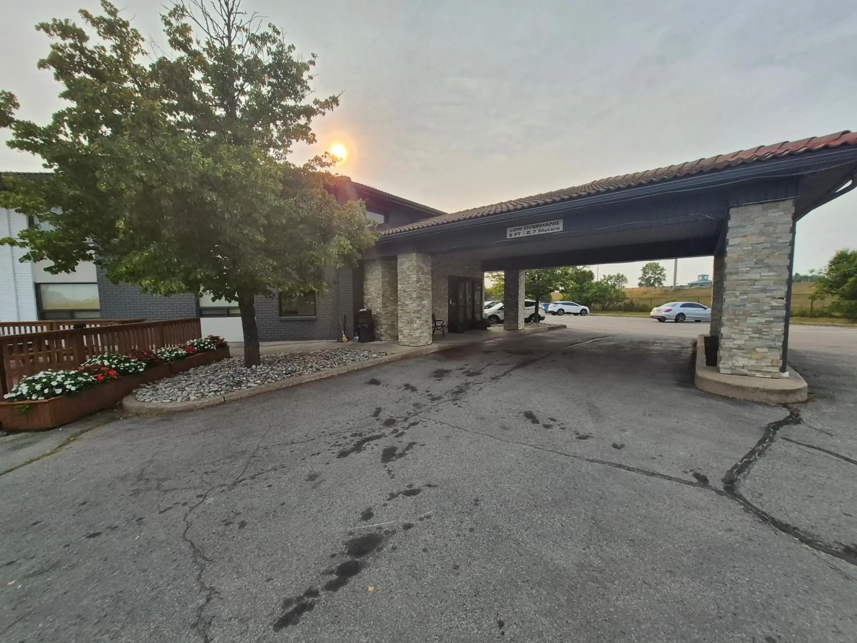 Property building in Comfort Inn Property building in Comfort Inn