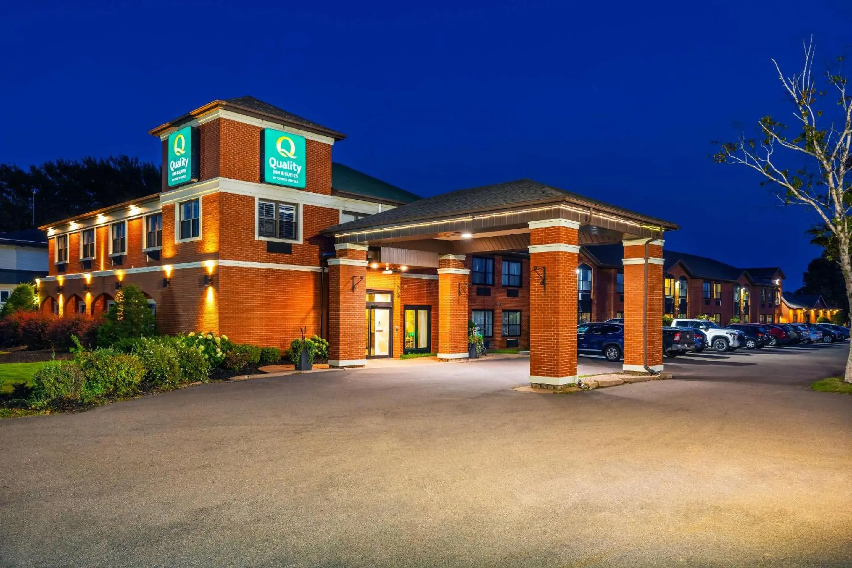 Quality Inn & Suites Garden of the Gulf Quality Inn & Suites Garden of the Gulf