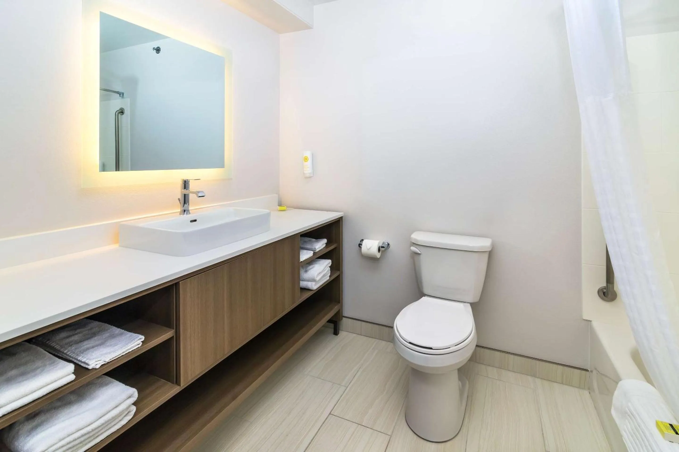 Bedroom in Comfort Inn & Suites