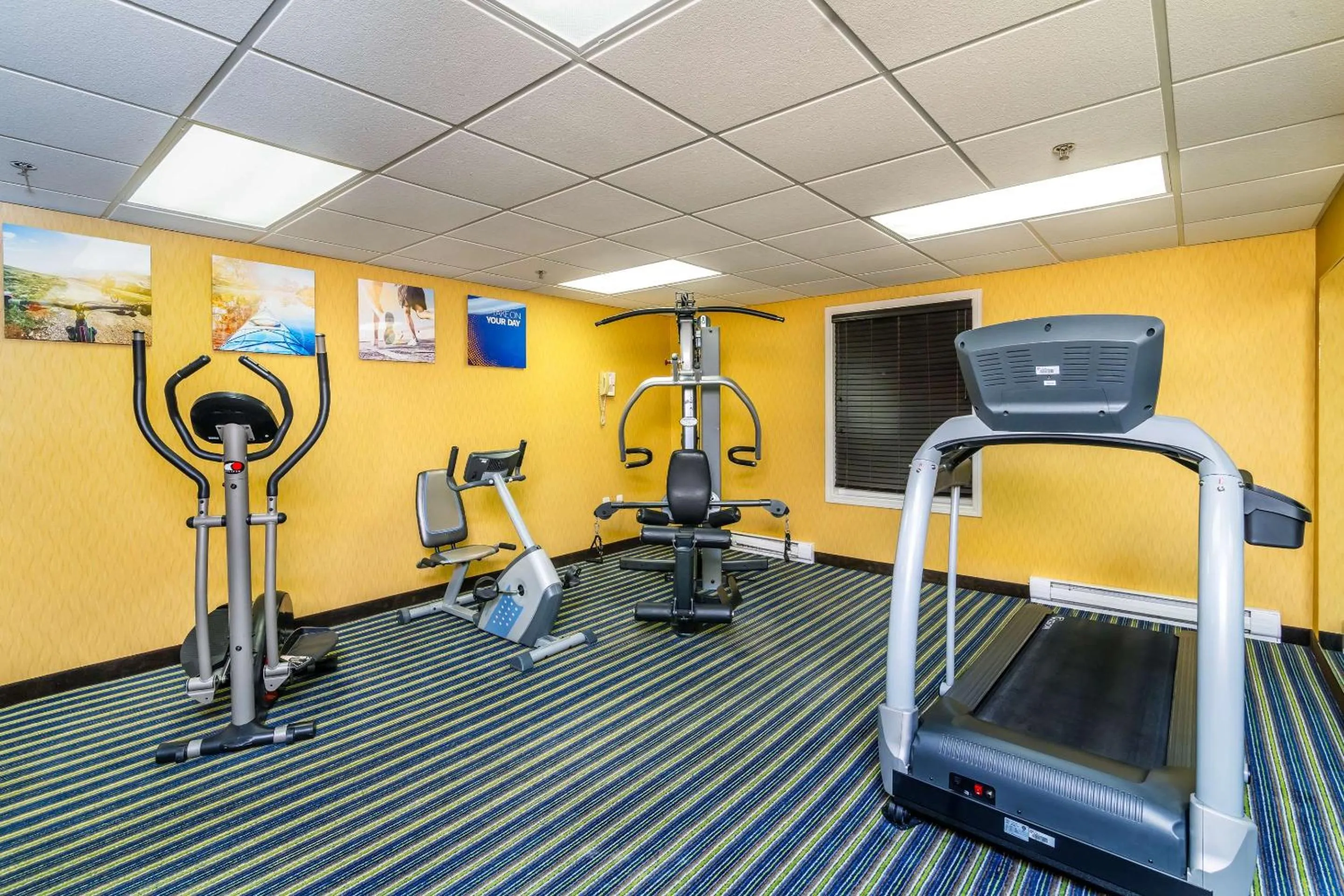 Fitness centre/facilities in Comfort Inn & Suites
