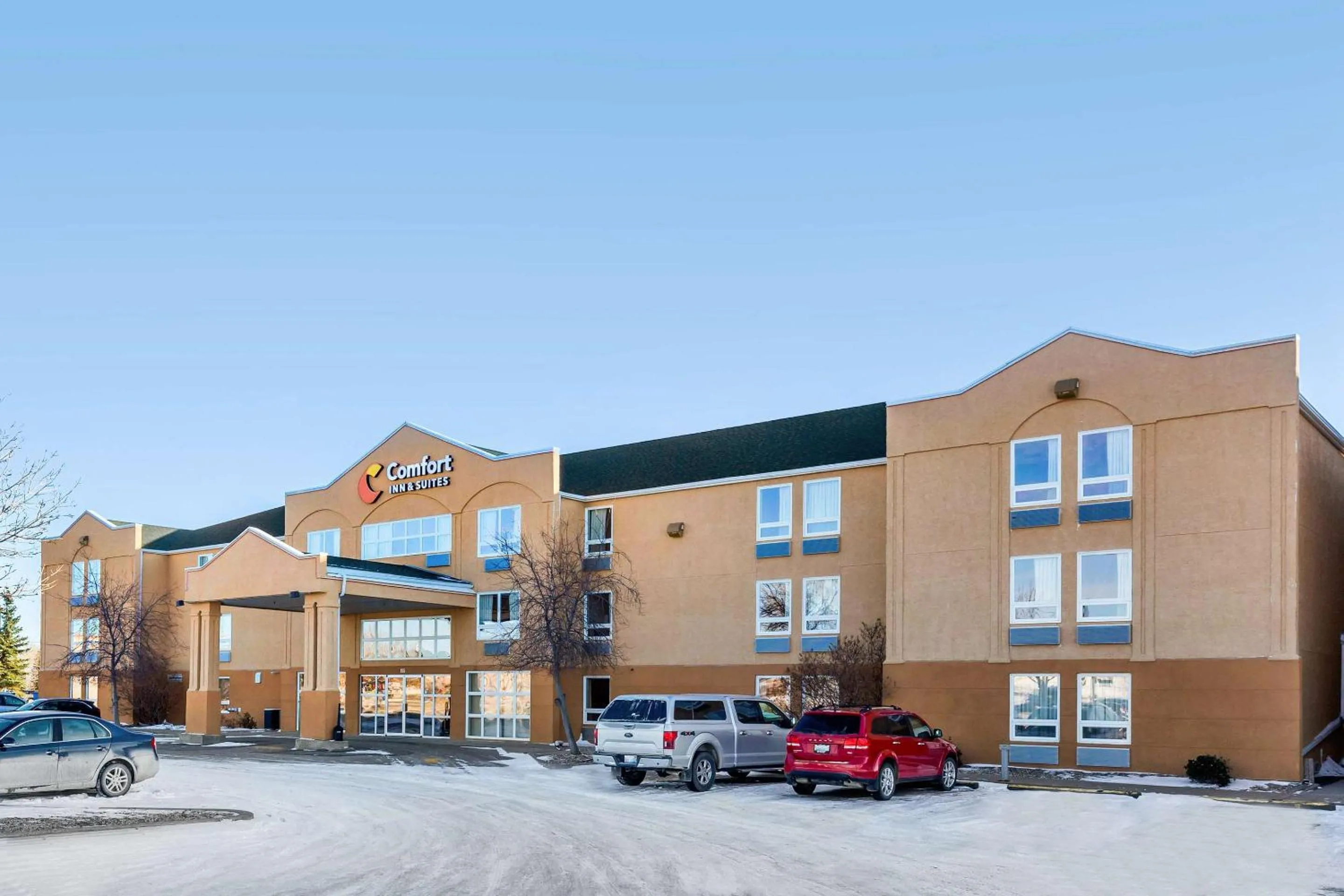 Property building in Comfort Inn & Suites