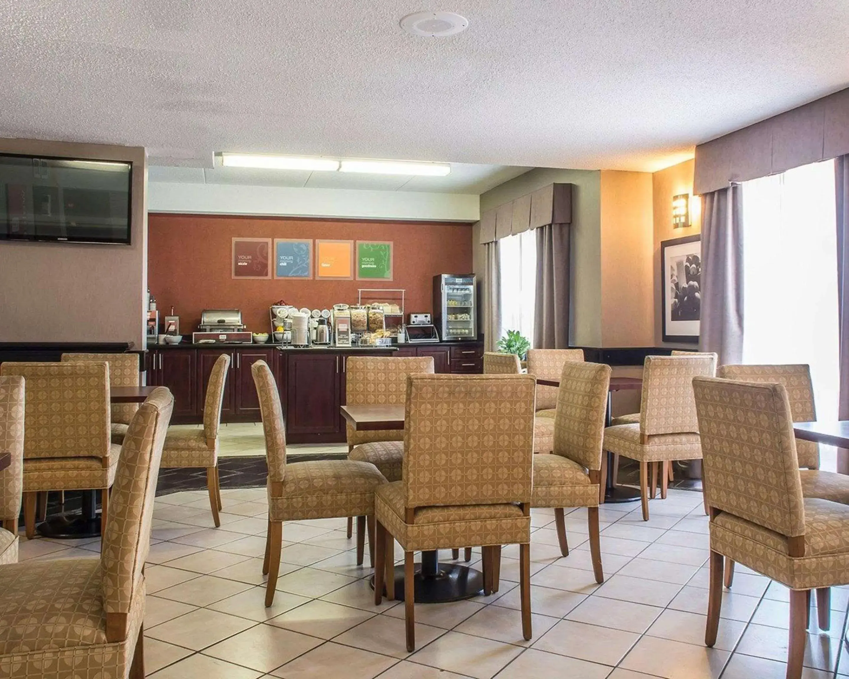Restaurant/places to eat in Comfort Inn Restaurant/places to eat in Comfort Inn
