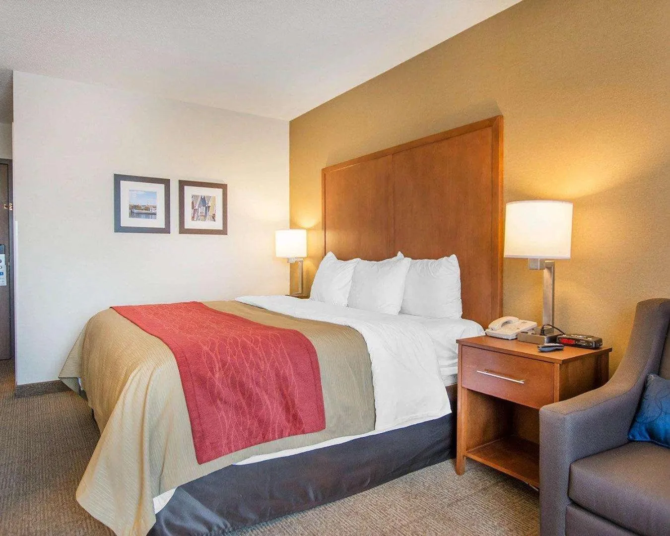 Bedroom, Bed in Comfort Inn