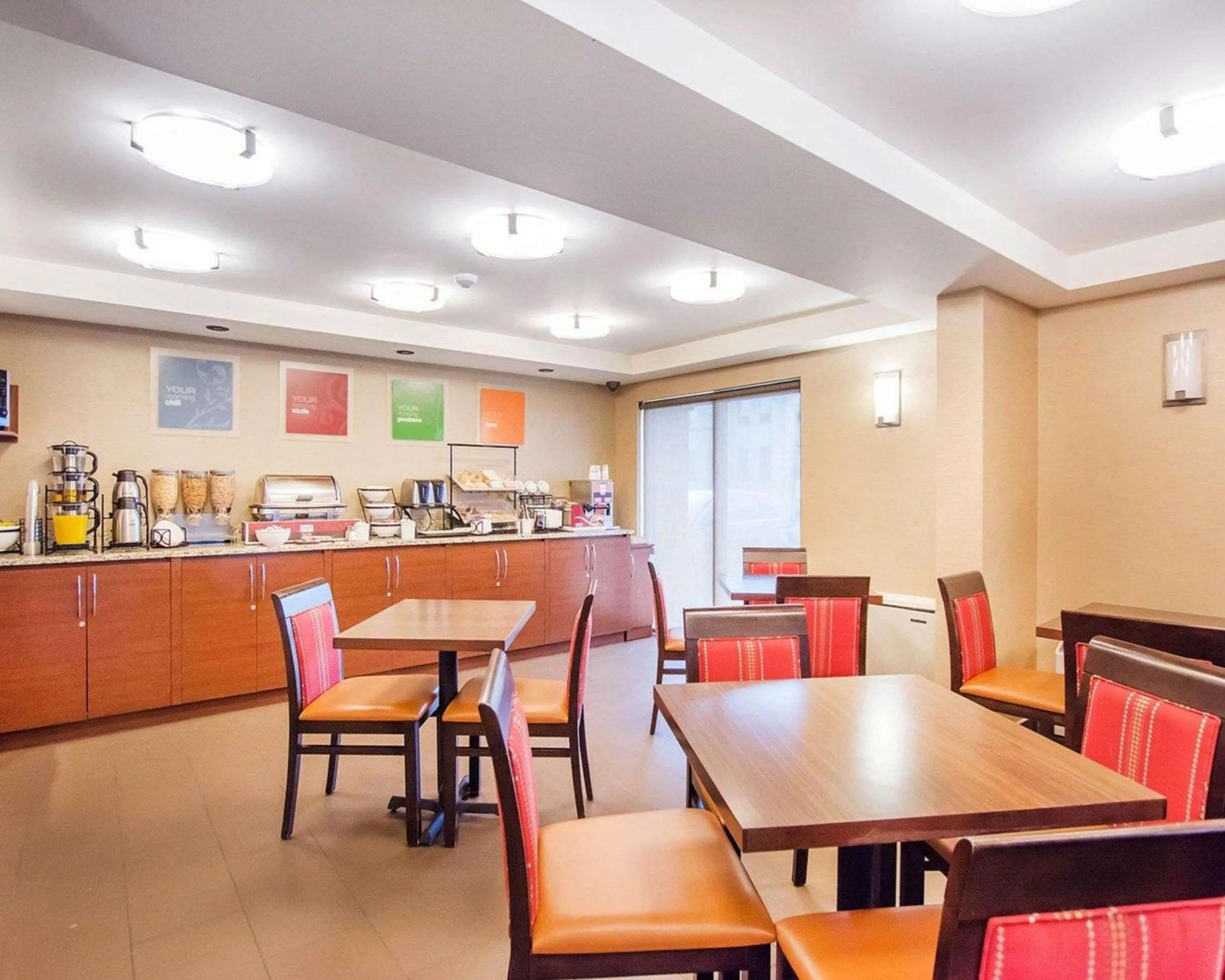 Restaurant/places to eat in Comfort Inn