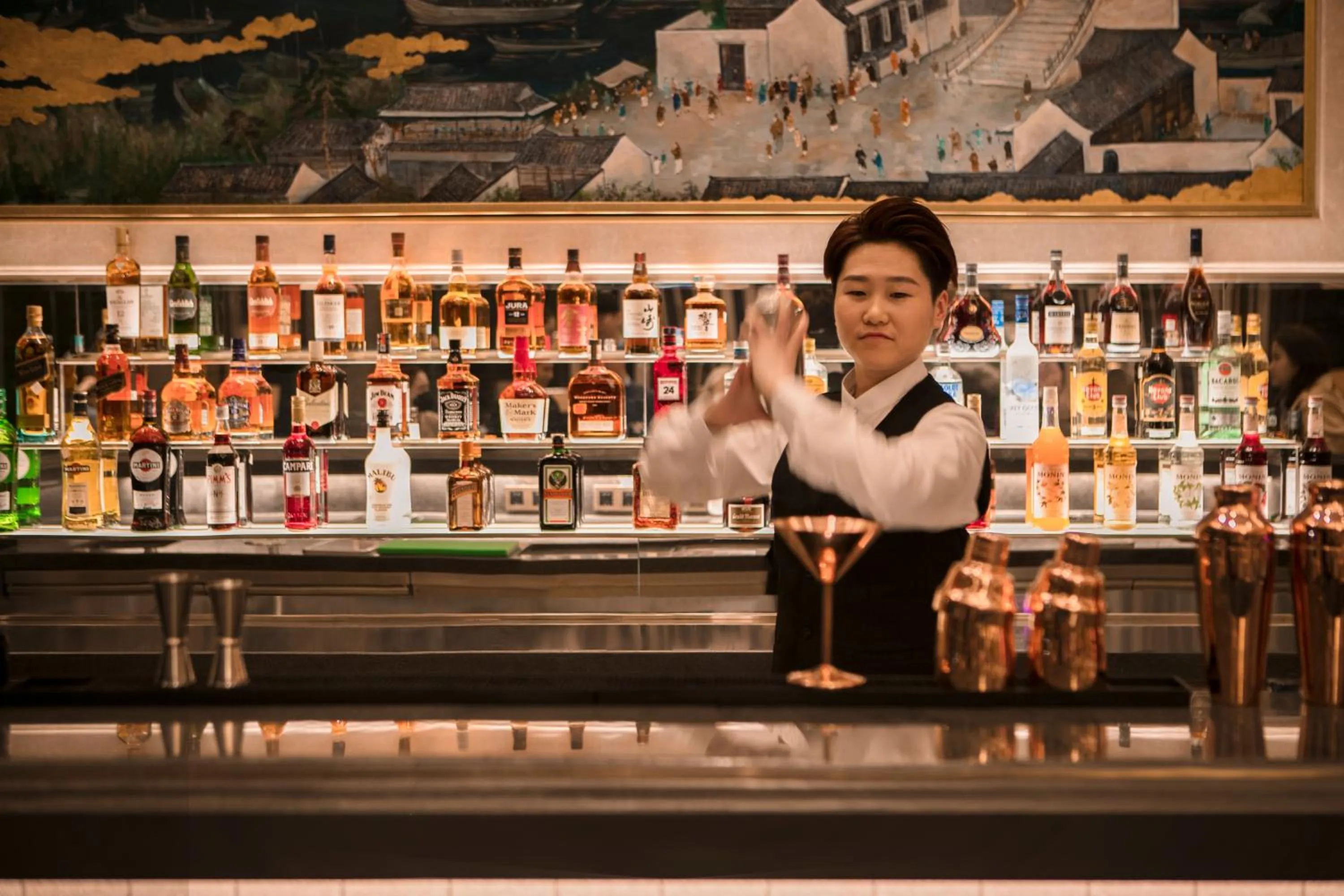 Lounge or bar in Shangri-La Yuanqu, Suzhou