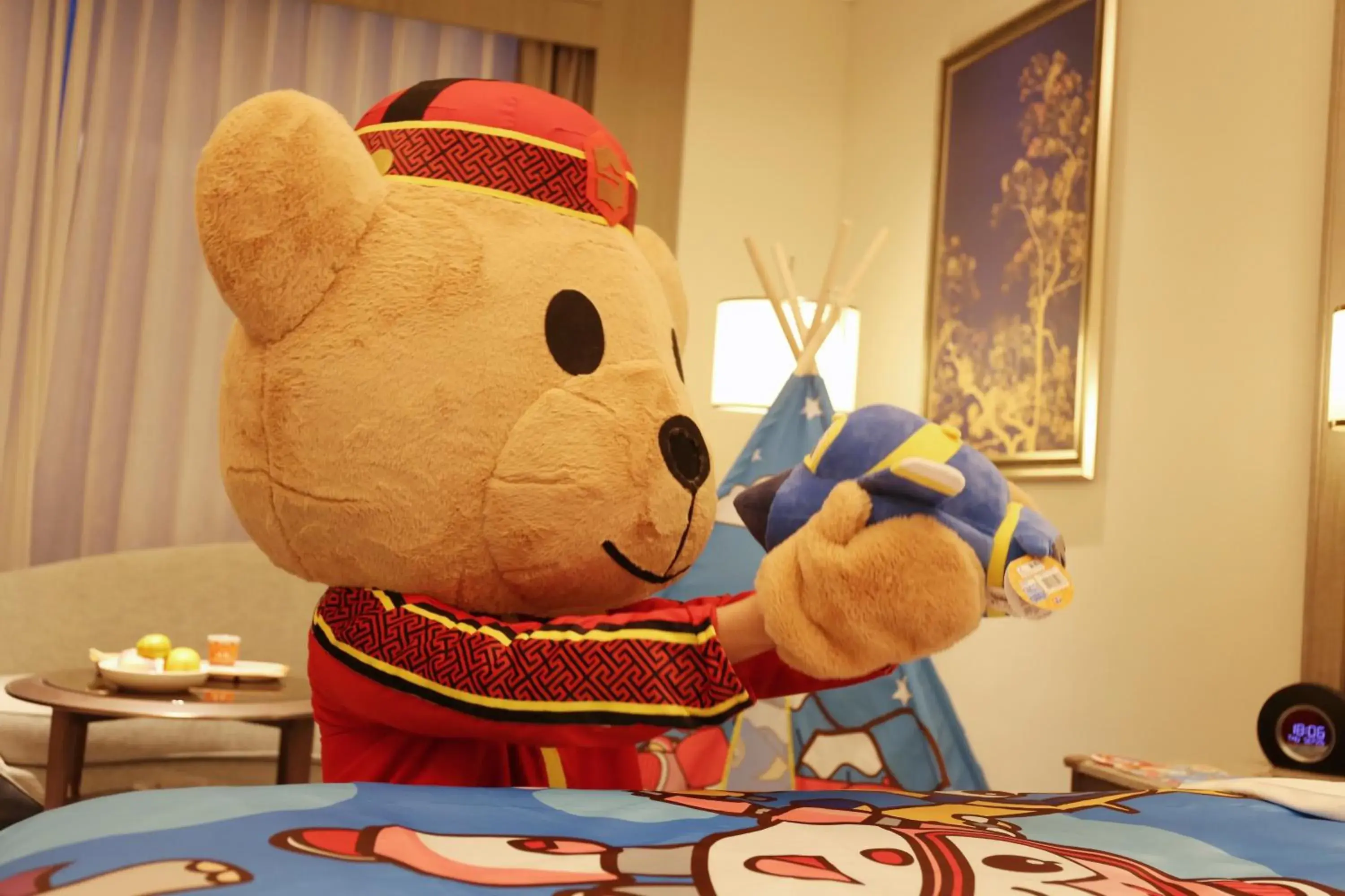 Bedroom, Bed in Shangri-La Yuanqu, Suzhou Bedroom, Bed in Shangri-La Yuanqu, Suzhou