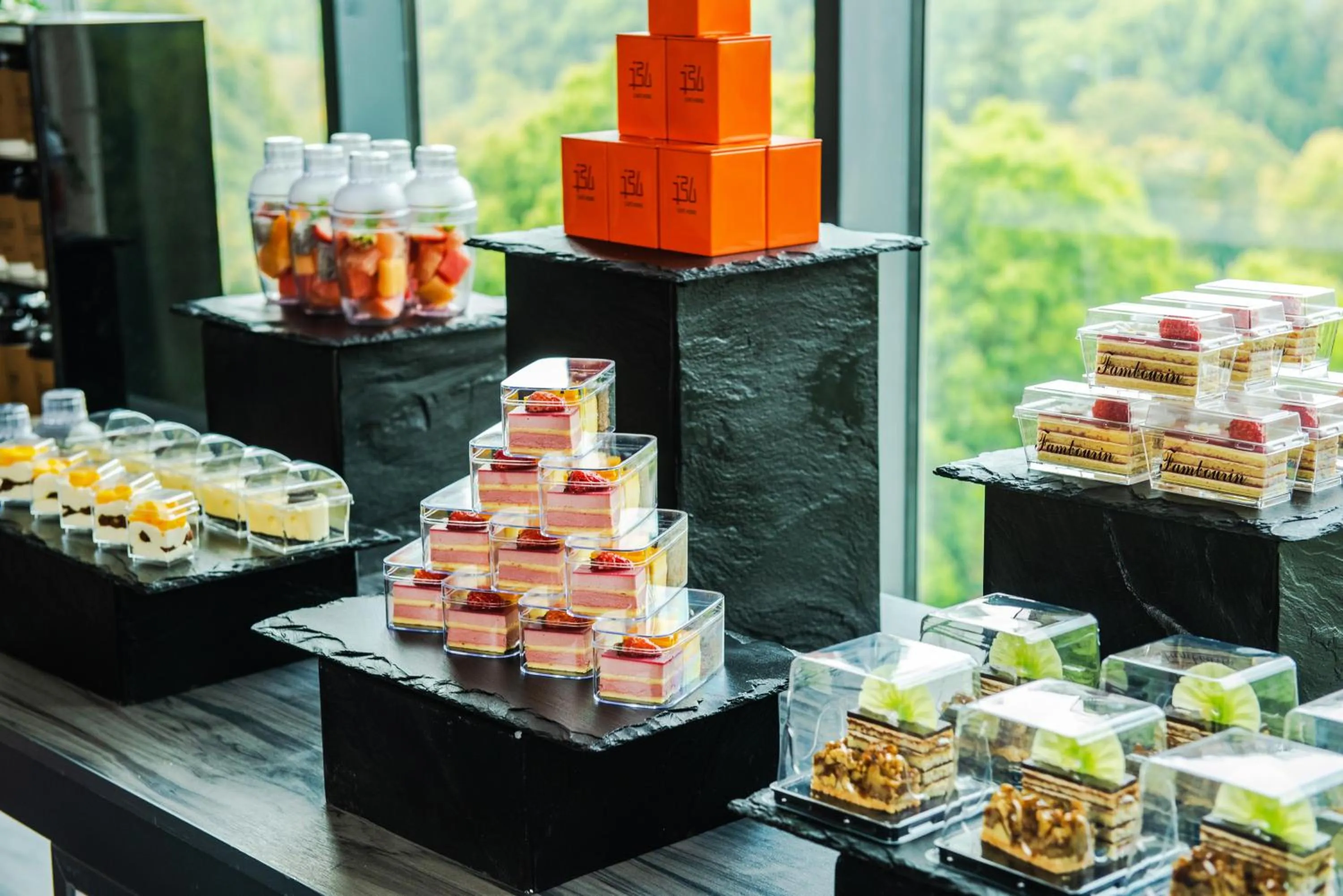 Food and drinks in Shangri-La Yuanqu, Suzhou