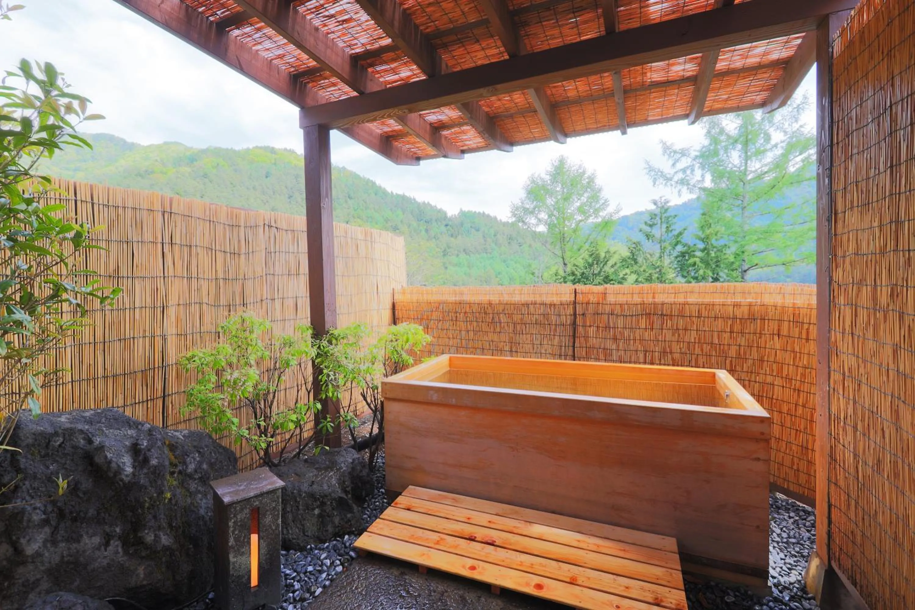 Hot Tub in Mt.Shakushi Gateway Camp