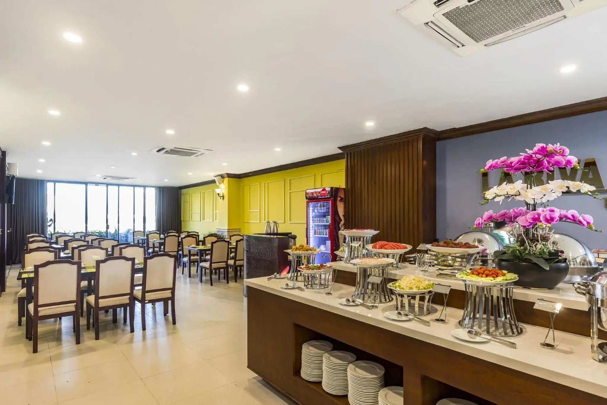 Restaurant/places to eat in IBIZA Riverfront Da Nang Hotel Restaurant/places to eat in IBIZA Riverfront Da Nang Hotel