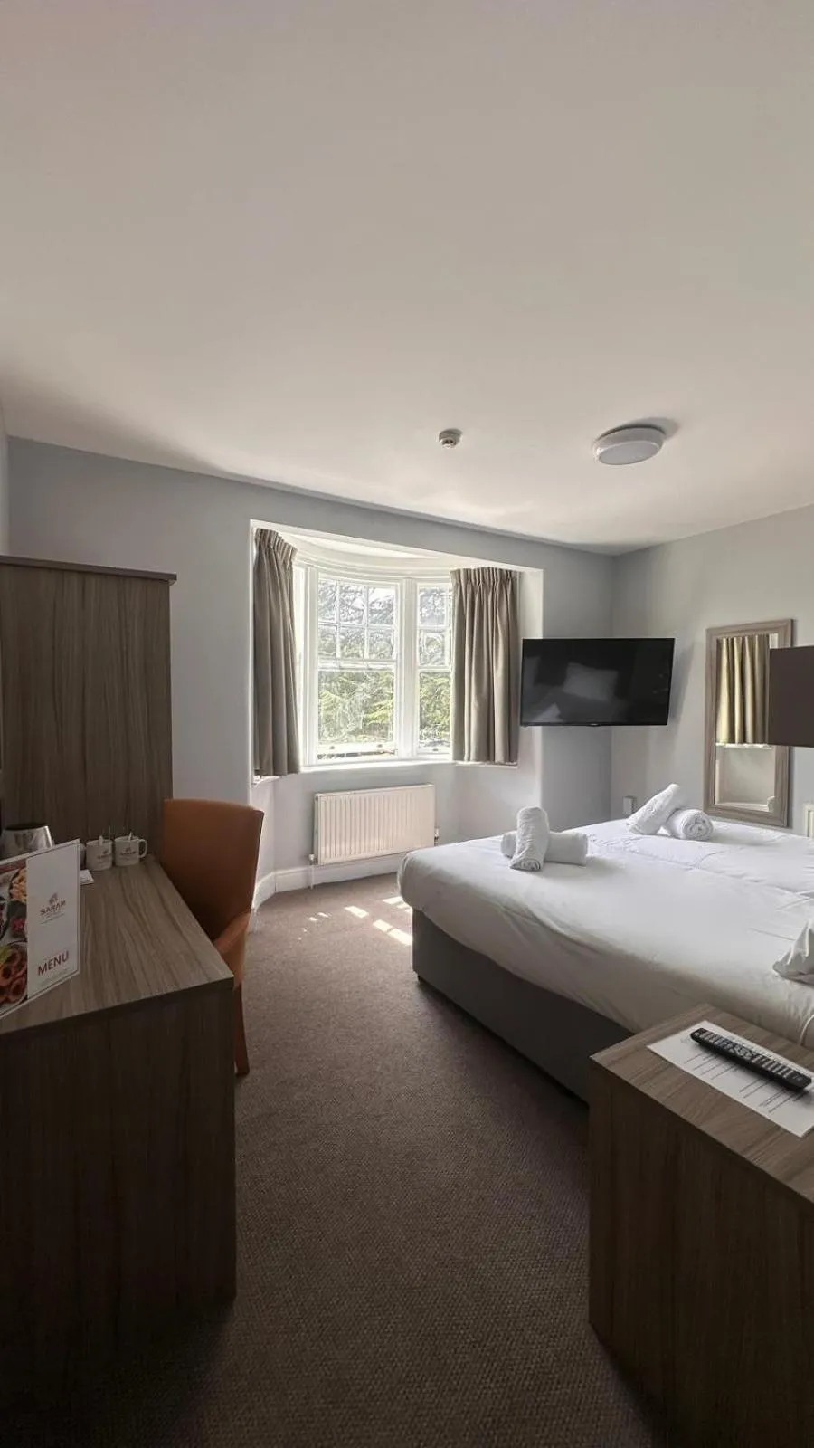 Coffee/tea facilities, Bed in St Andrews Town Hotel