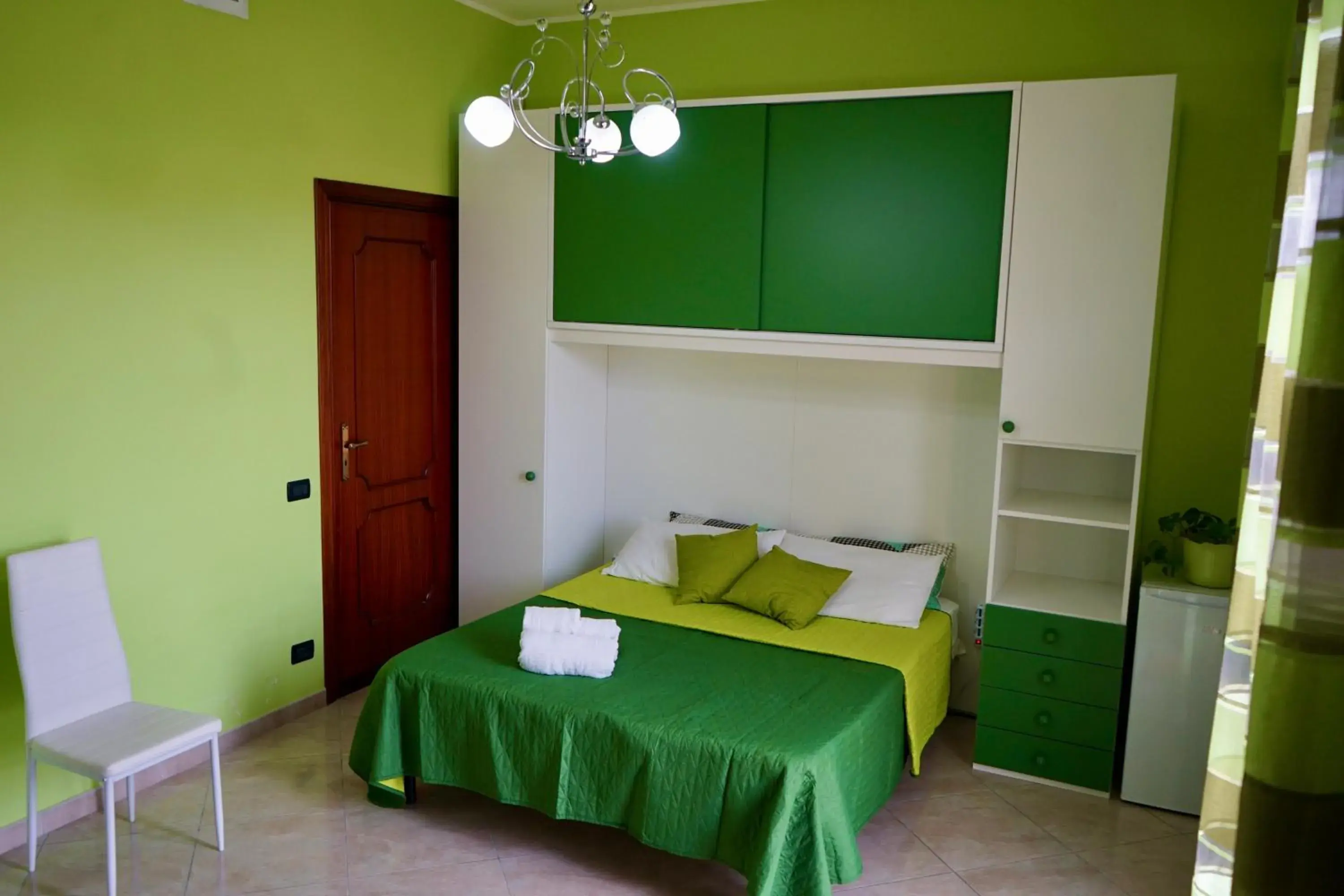 Triple Room with Garden View in B&B Milena Triple Room with Garden View in B&B Milena