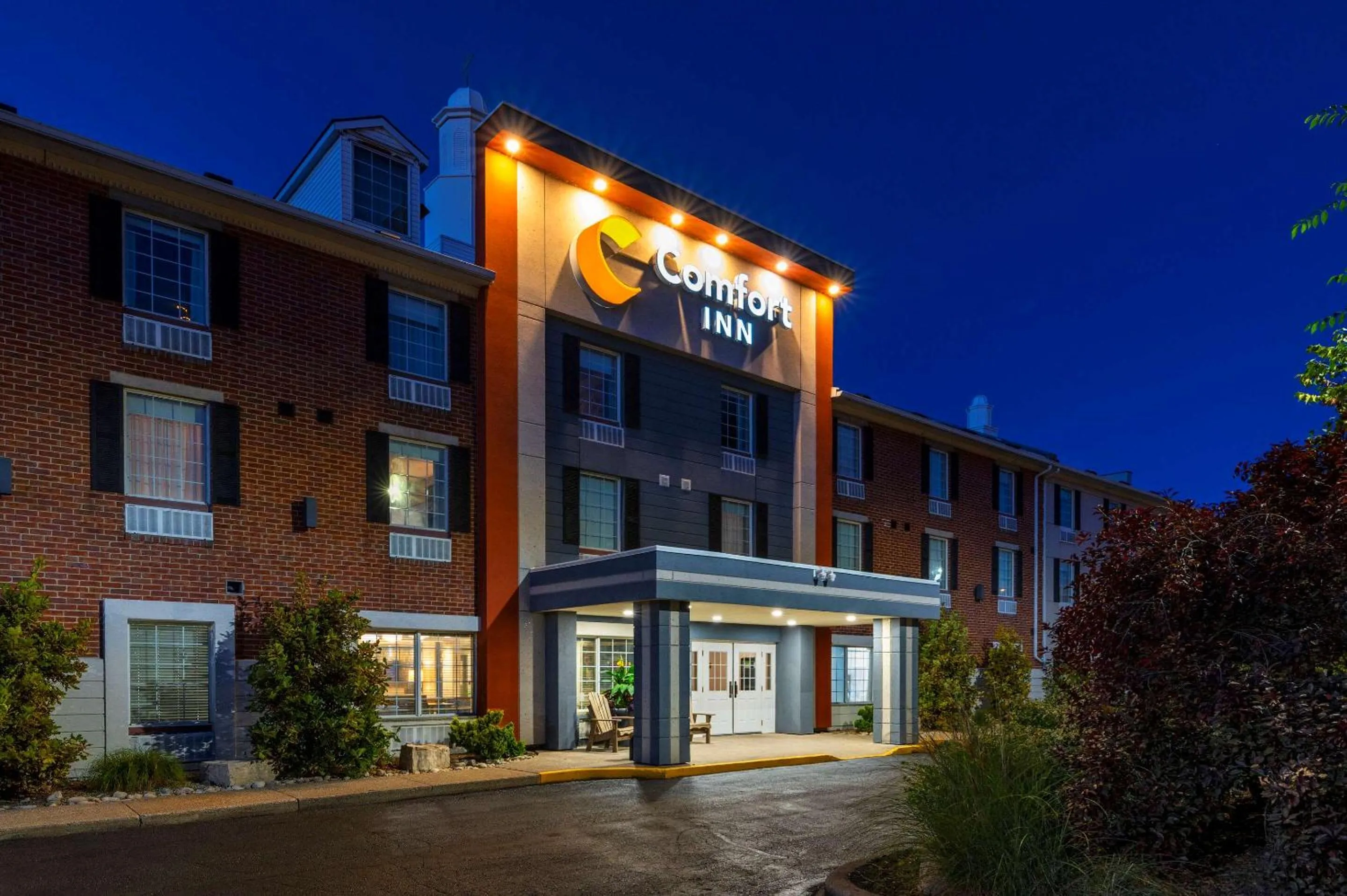 Property building in Comfort Inn
