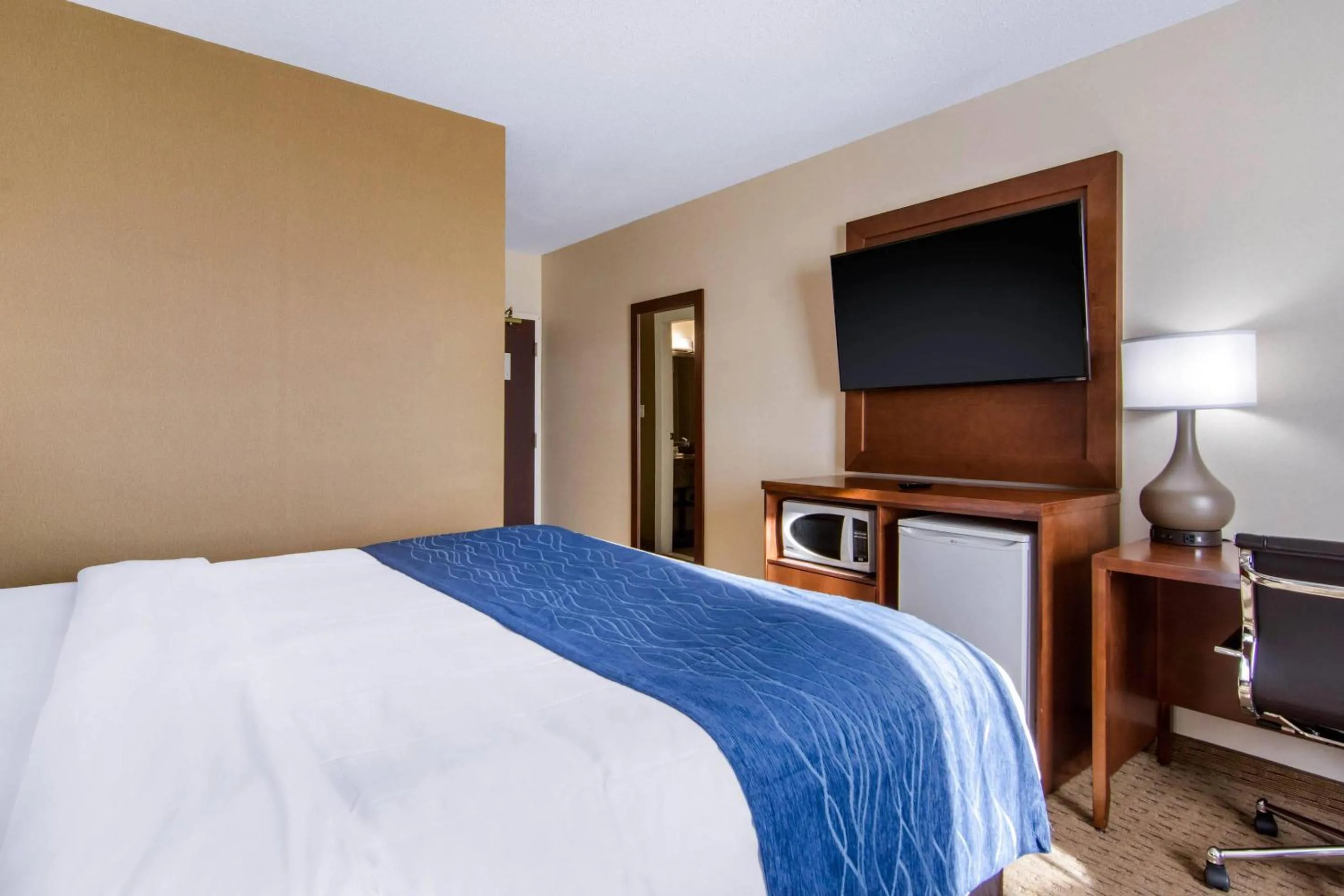Bedroom, Bed in Comfort Inn & Suites