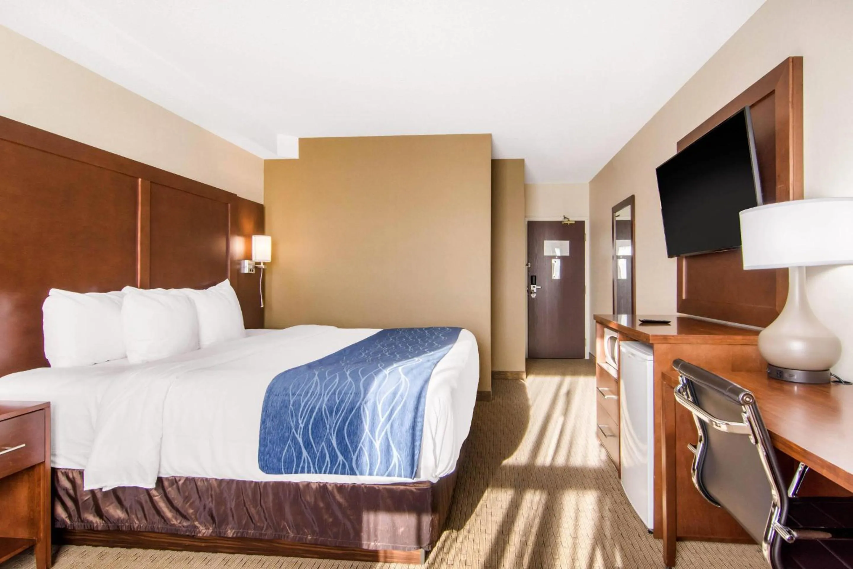 Bedroom, Bed in Comfort Inn & Suites