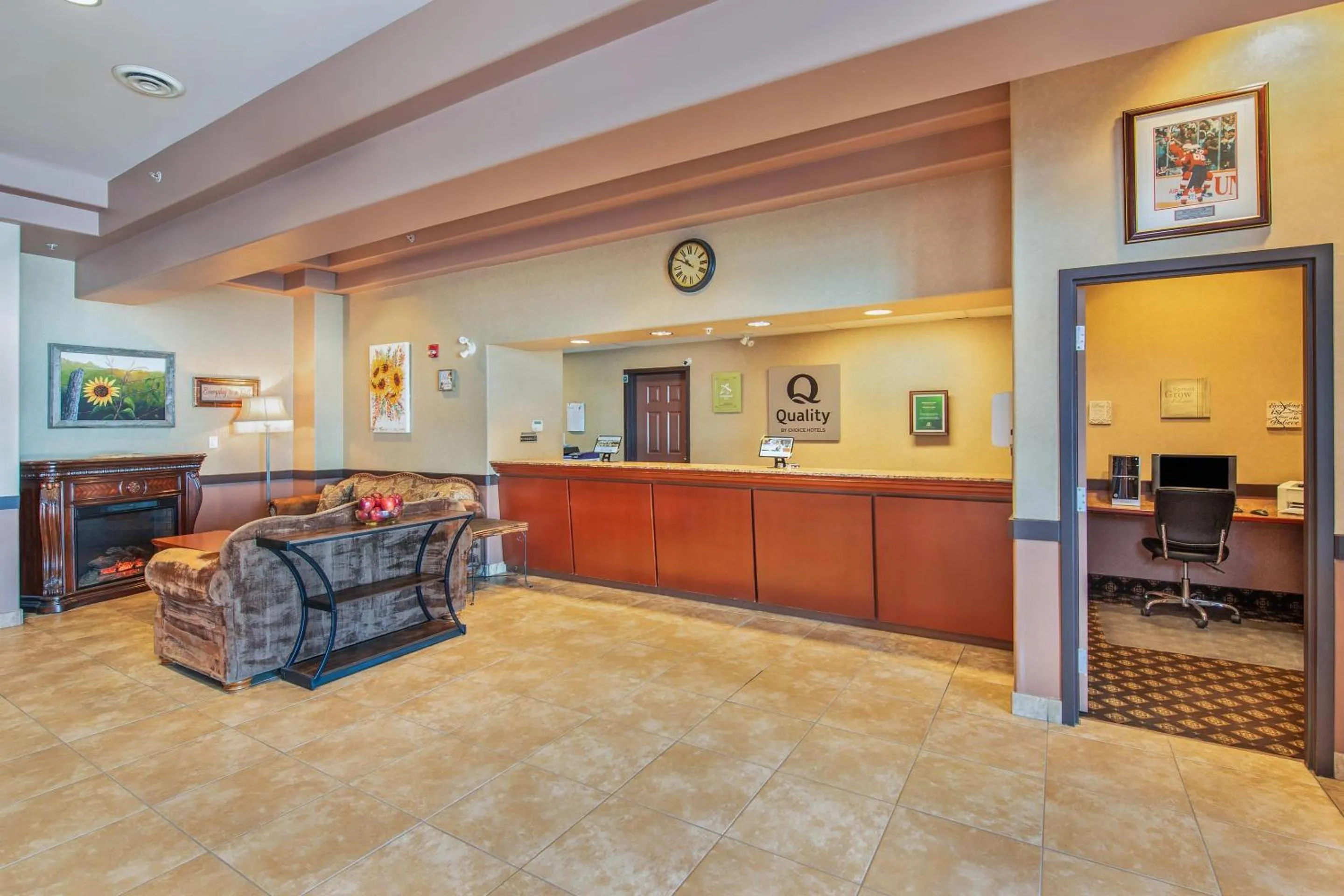 Lobby or reception in Quality Inn & Suites