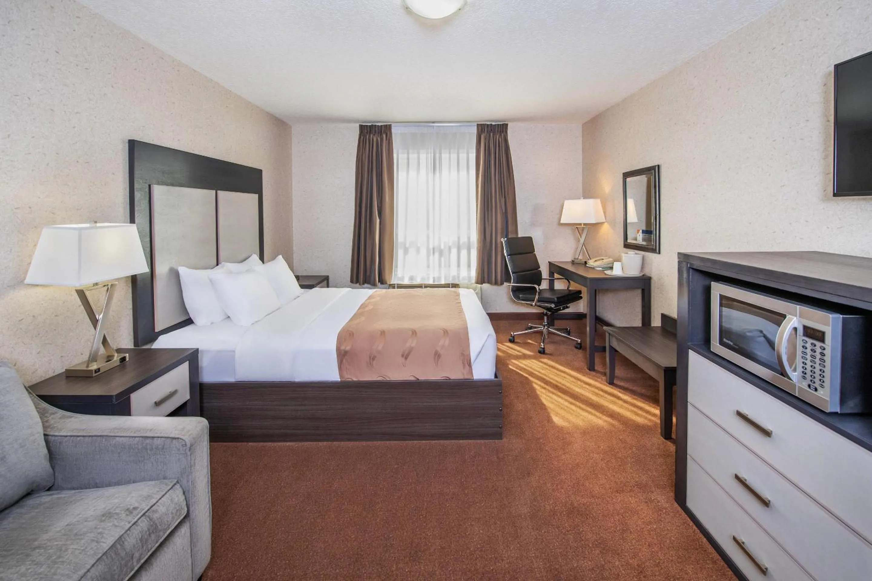 Bedroom, Bed in Quality Inn & Suites