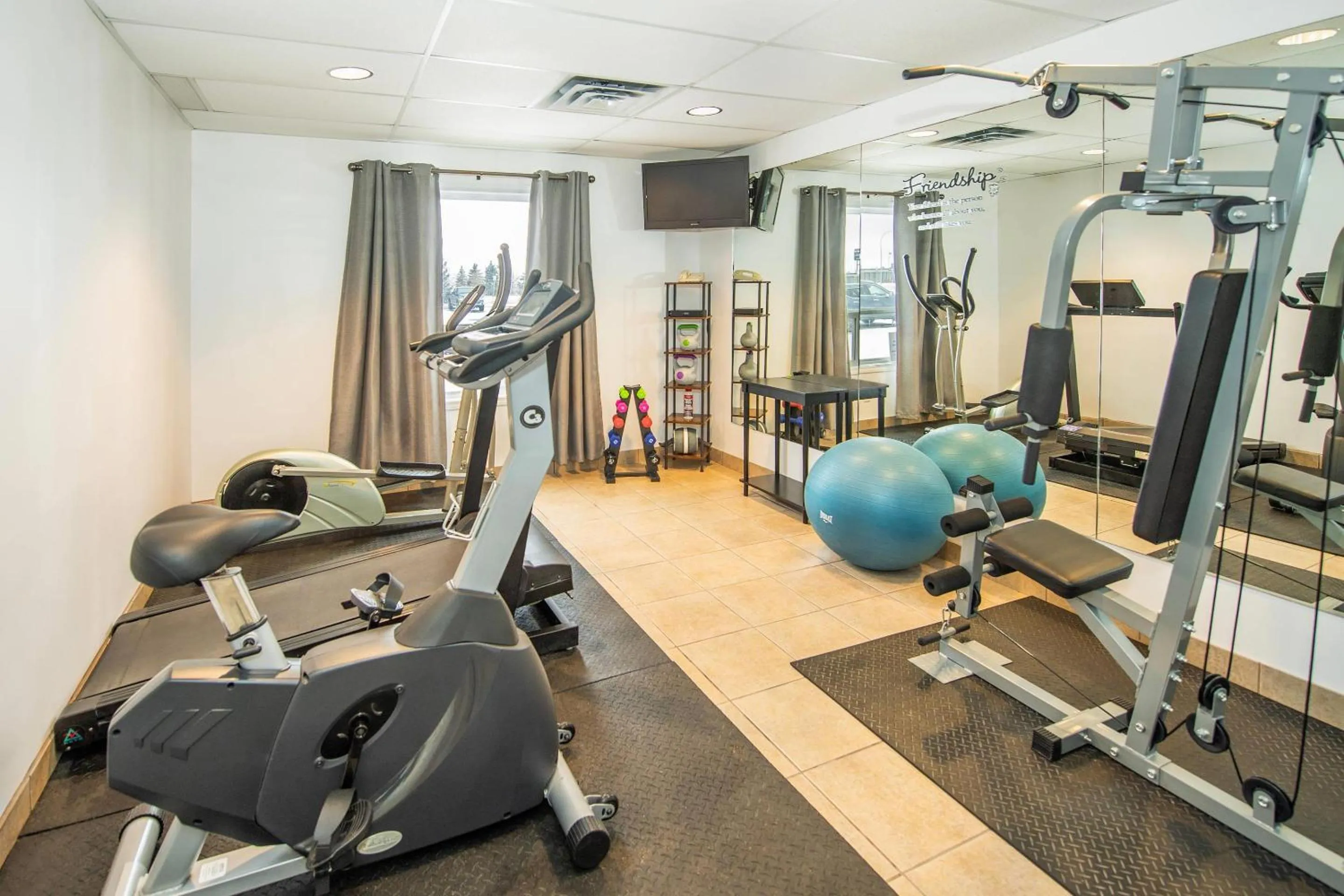 Fitness centre/facilities in Quality Inn & Suites
