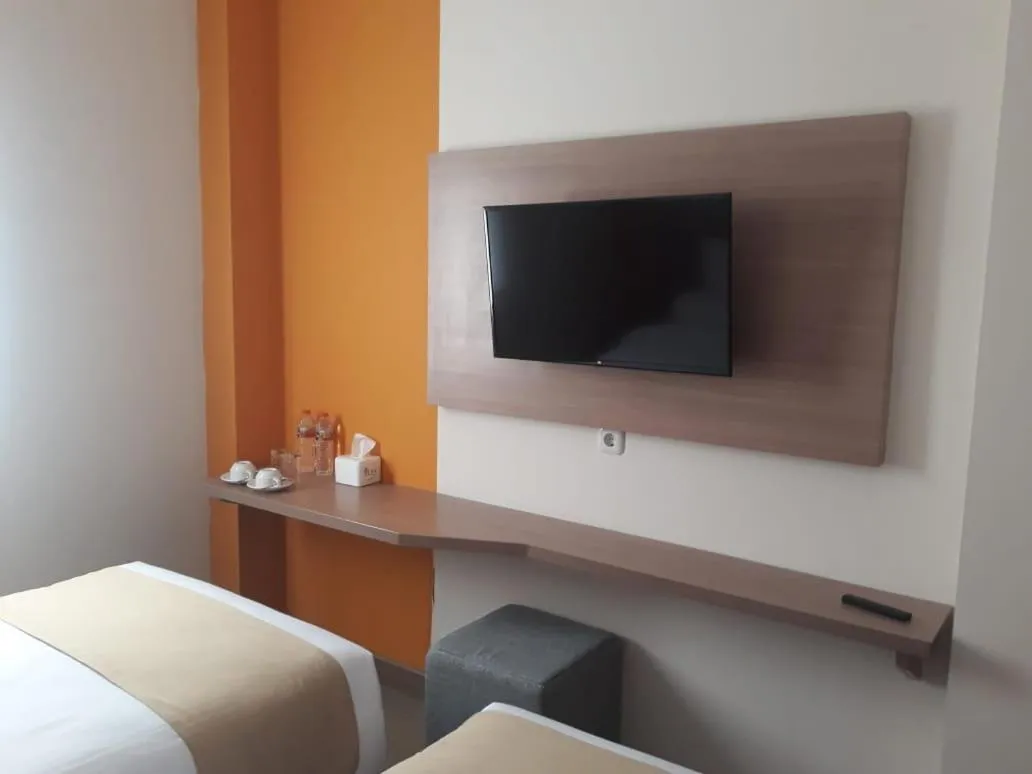 Other, Bed in Front One Hotel Tulungagung