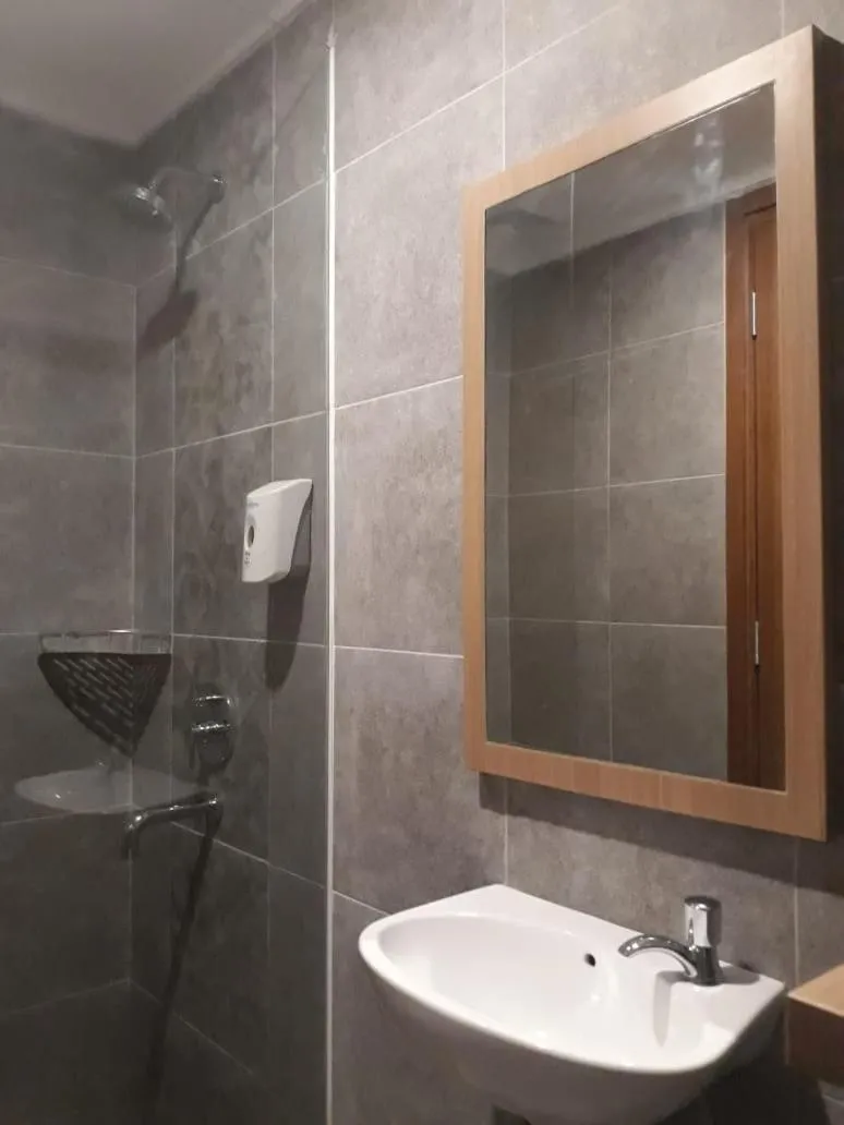 Shower in Front One Hotel Tulungagung