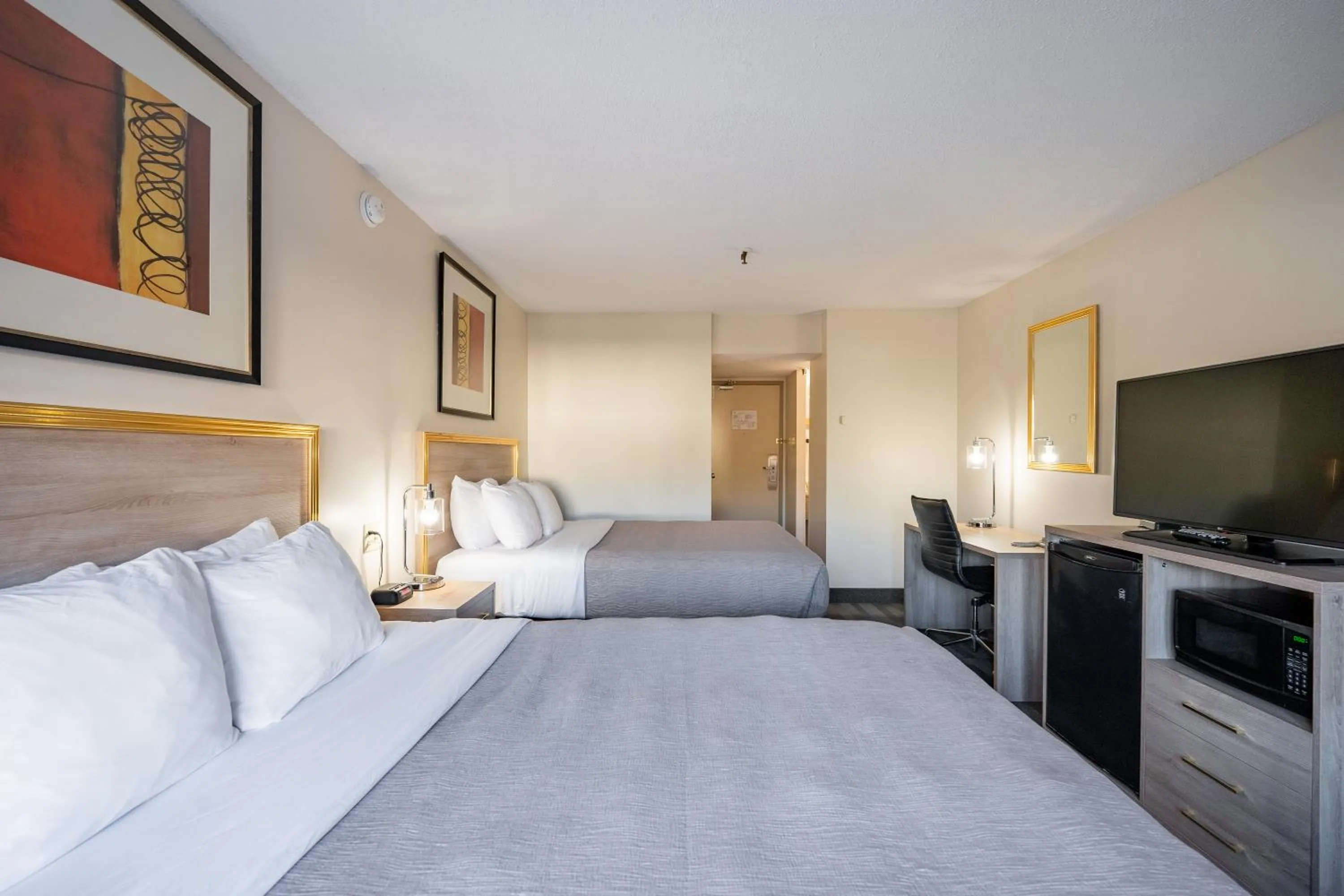 Bedroom, Bed in HFX Airport Hotel