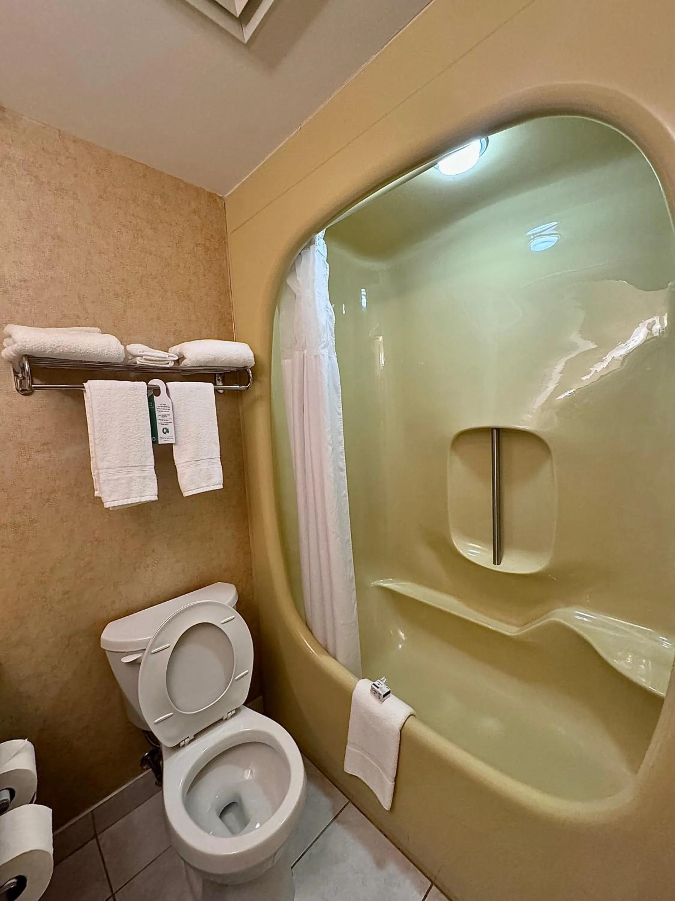 Travelodge by Wyndham Prince Albert