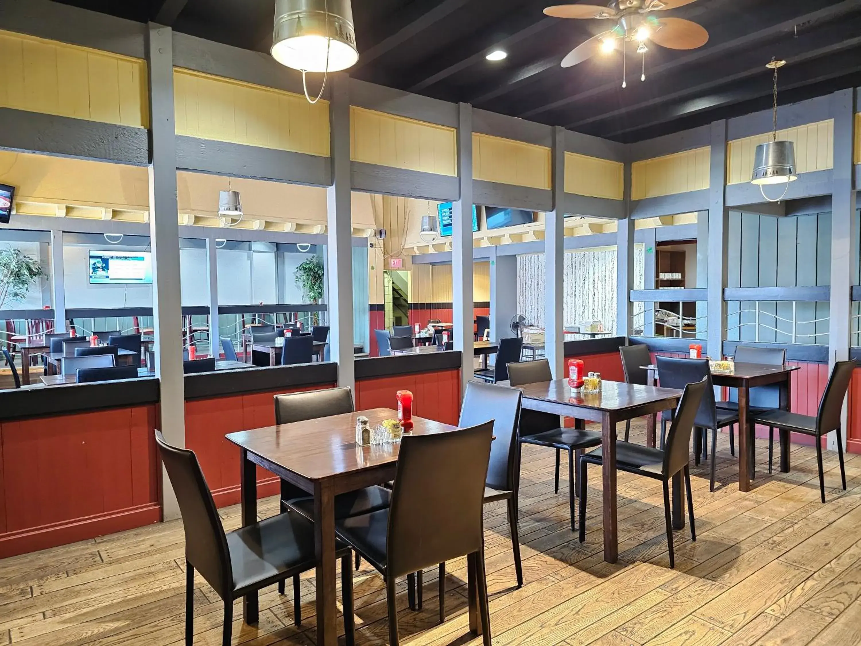 Restaurant/places to eat in Travelodge by Wyndham Prince Albert Restaurant/places to eat in Travelodge by Wyndham Prince Albert