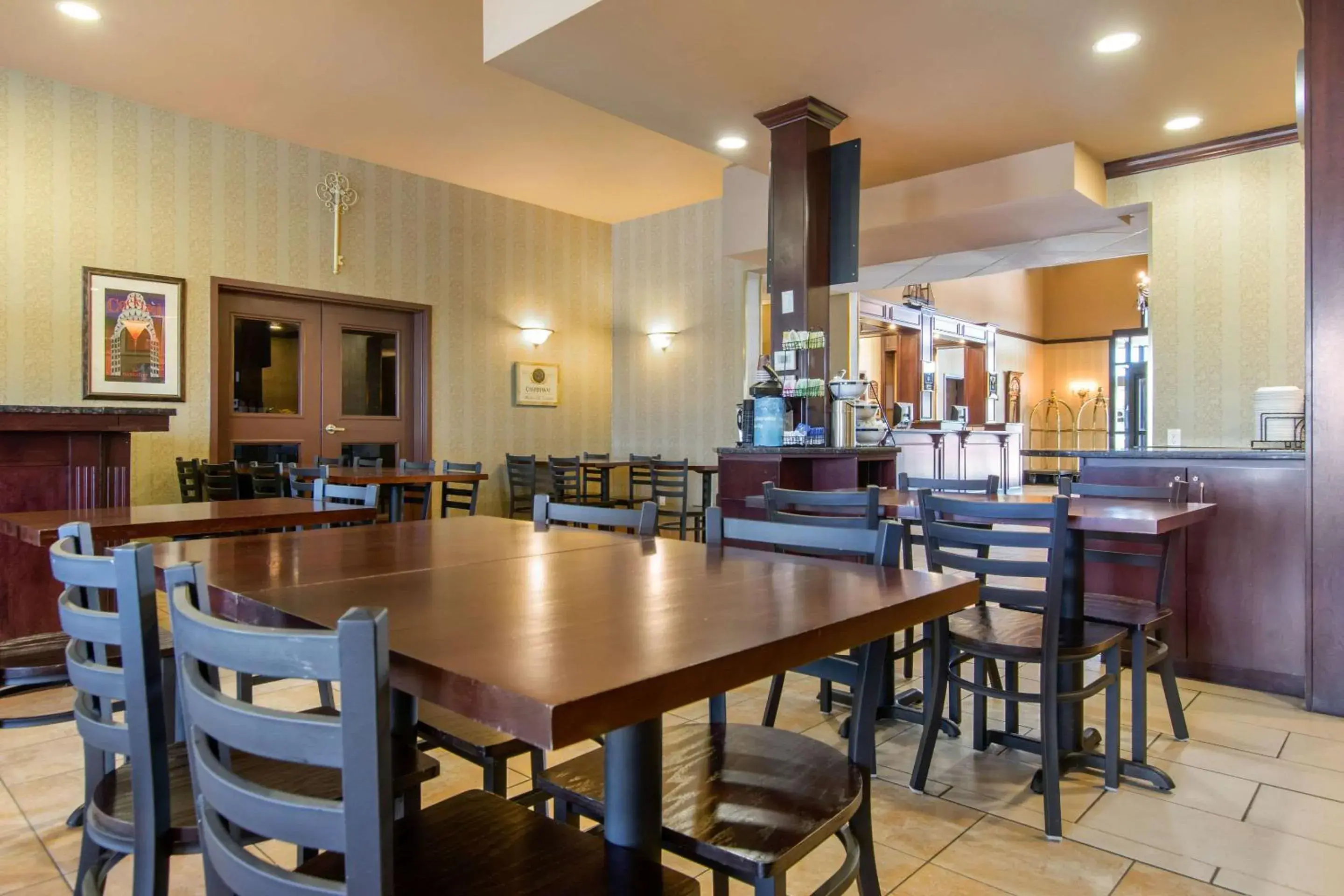 Restaurant/places to eat in Comfort Inn & Suites Restaurant/places to eat in Comfort Inn & Suites