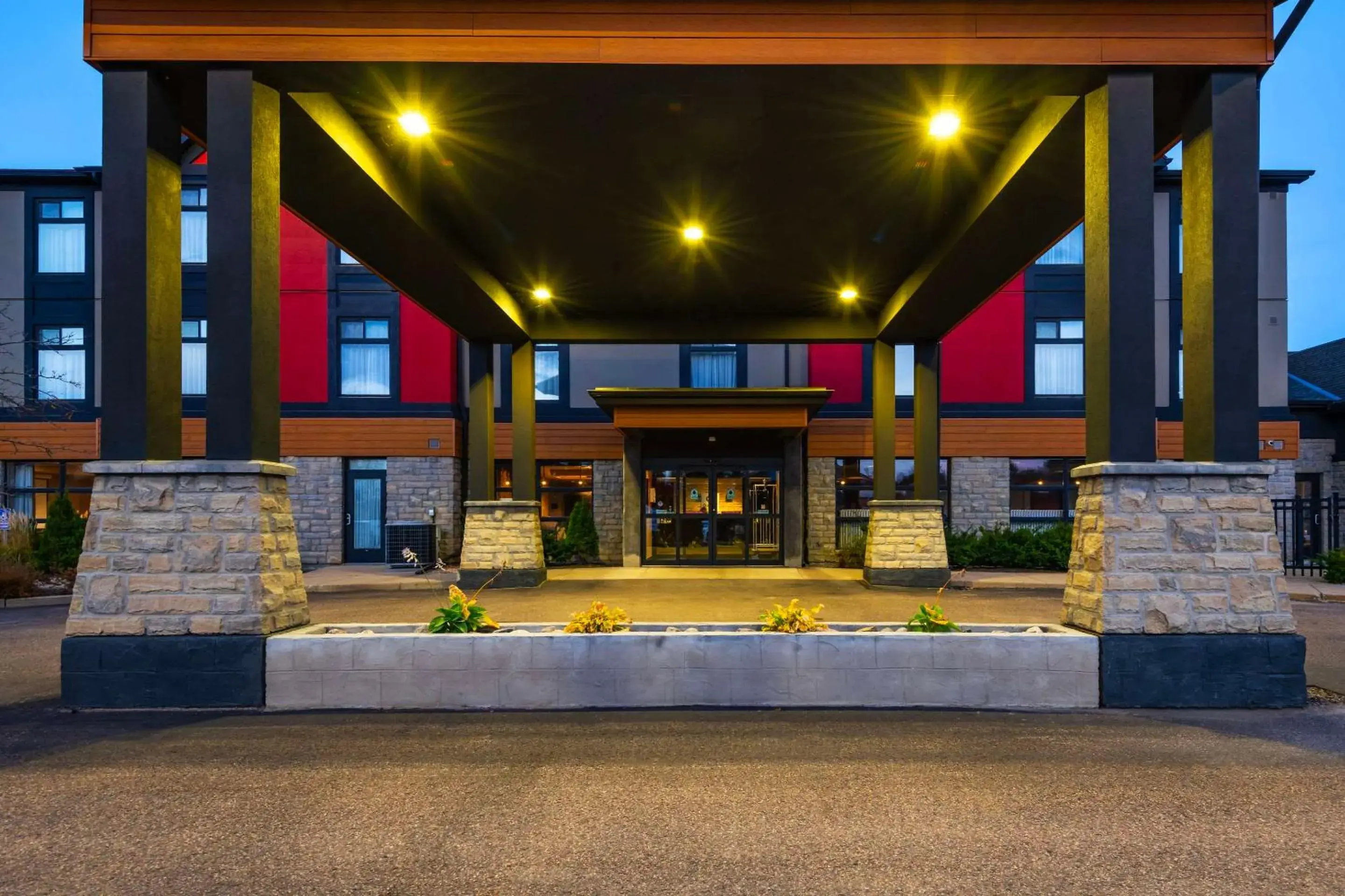 Property building in Quality Inn & Suites Property building in Quality Inn & Suites