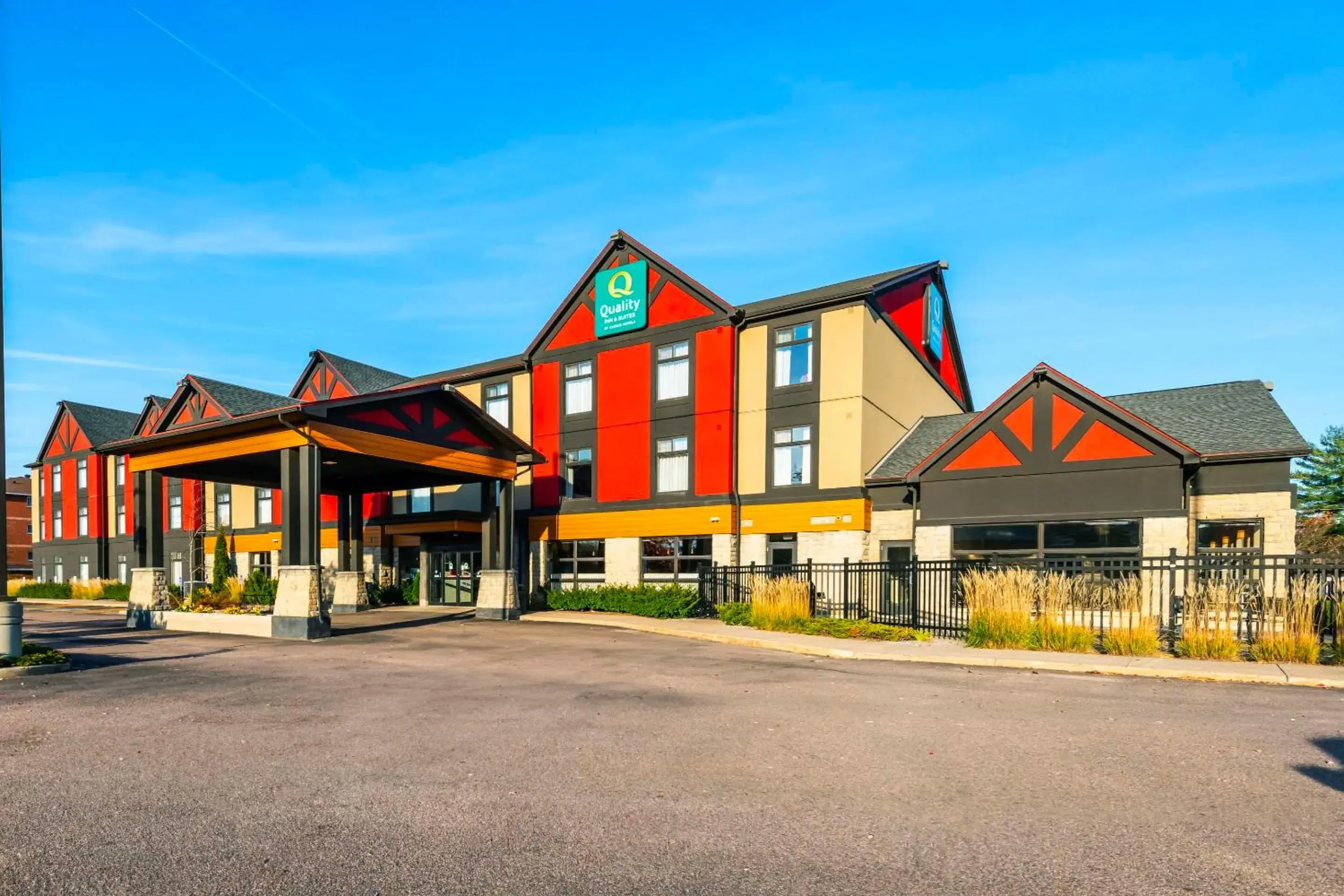 Property building in Quality Inn & Suites Property building in Quality Inn & Suites