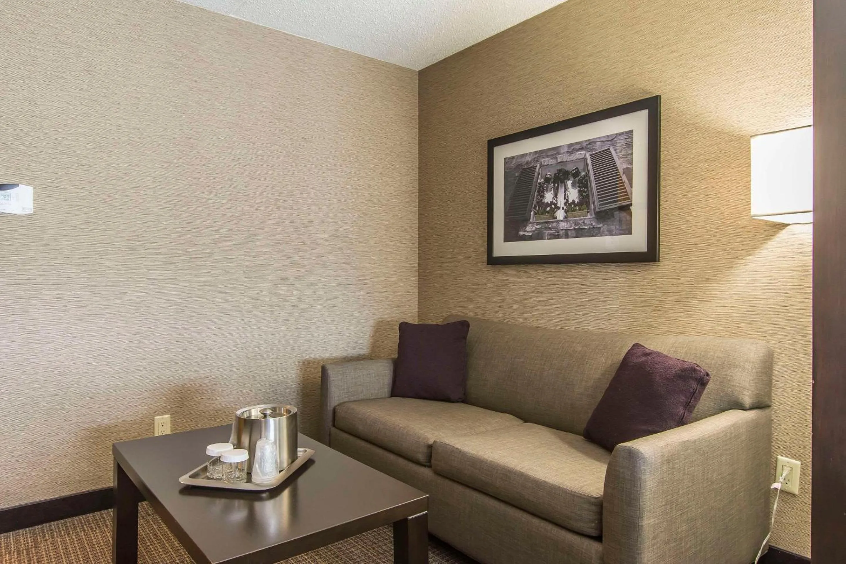 Bedroom in Quattro Hotel & Conf Centre, an Ascend Collection Hotel