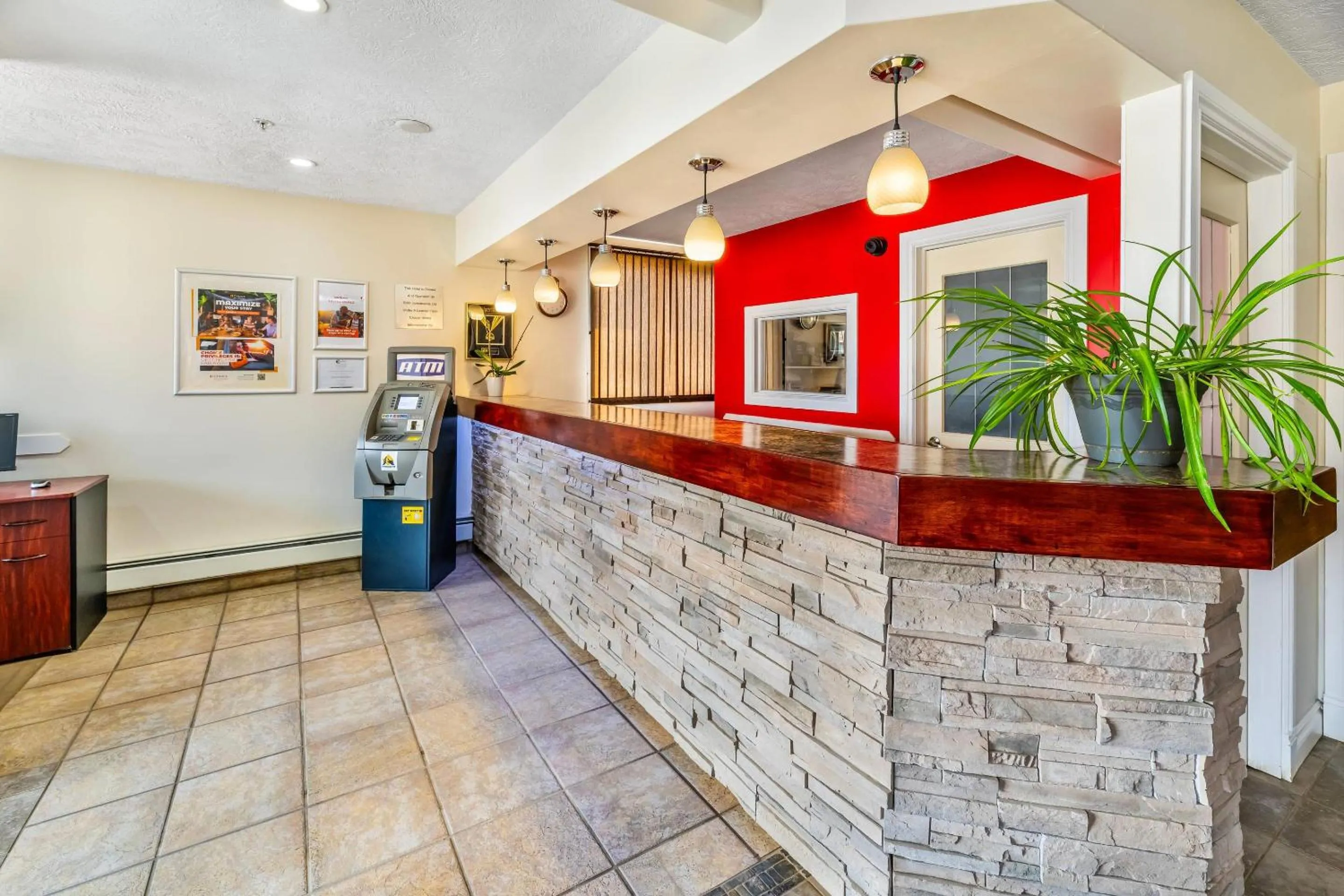 Lobby or reception in Econo Lodge Inn & Suites High Level