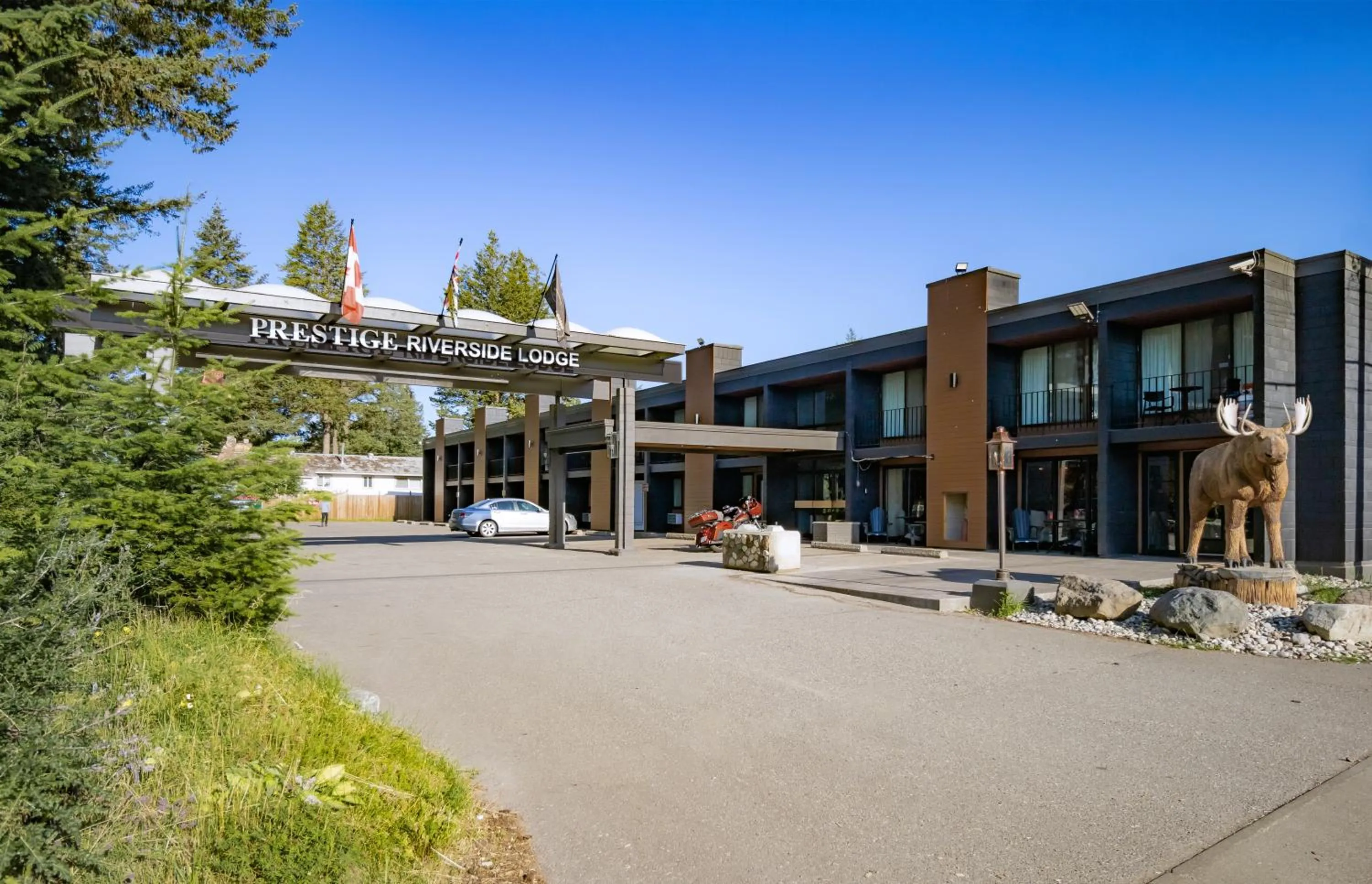 Property building in Prestige Riverside Lodge Quesnel