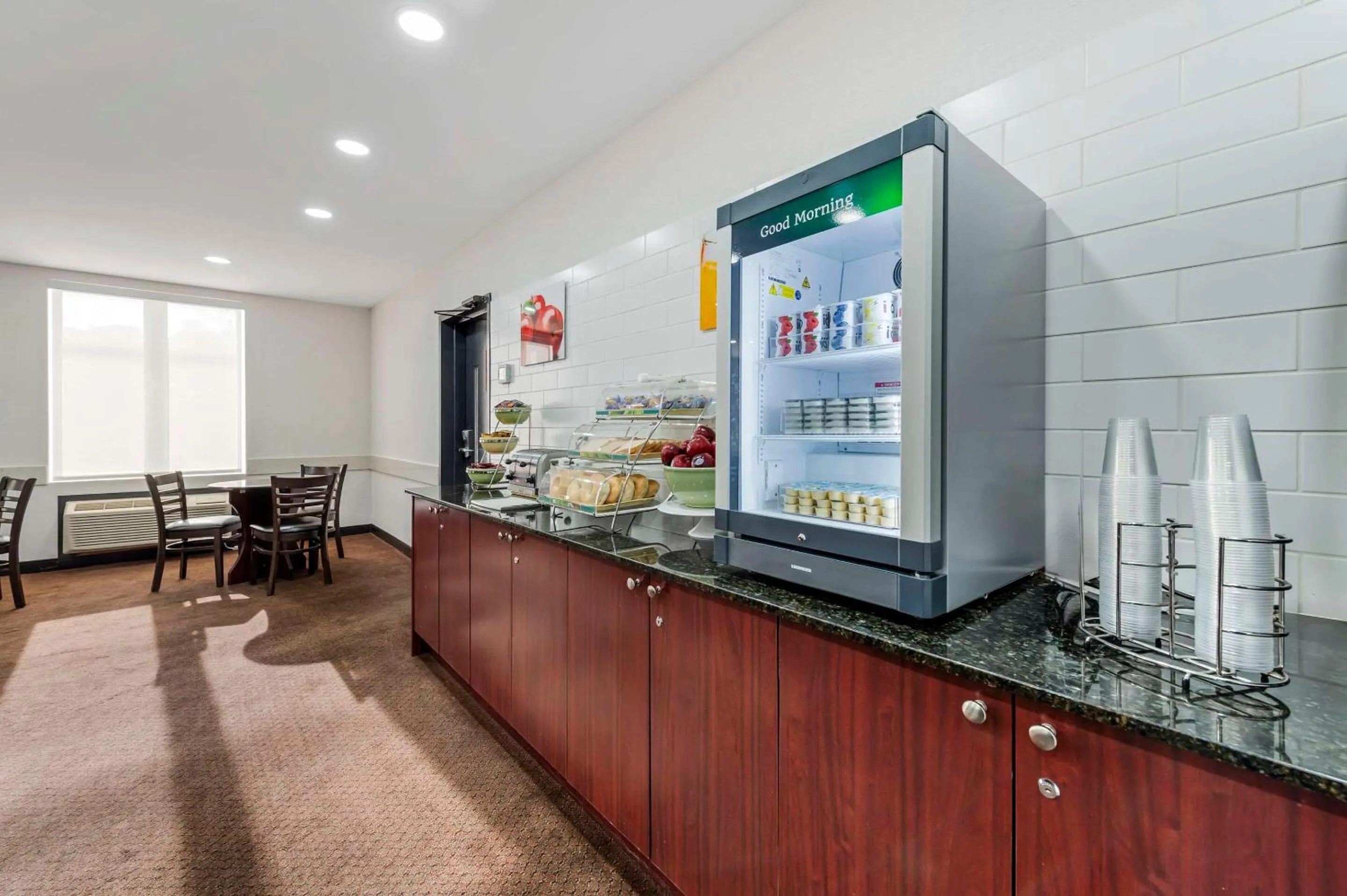 Breakfast in Quality Inn