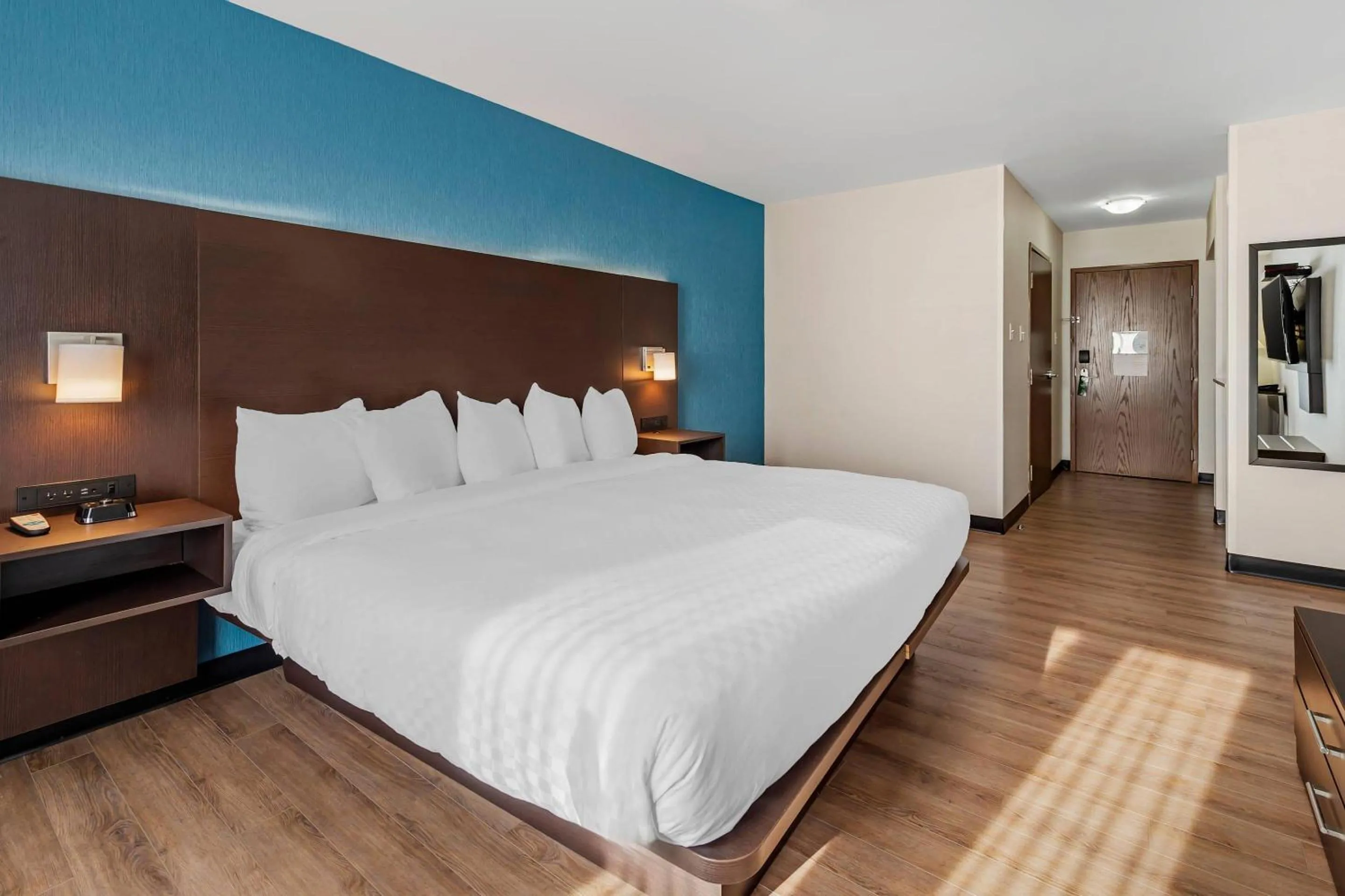 Bedroom, Bed in Quality Inn