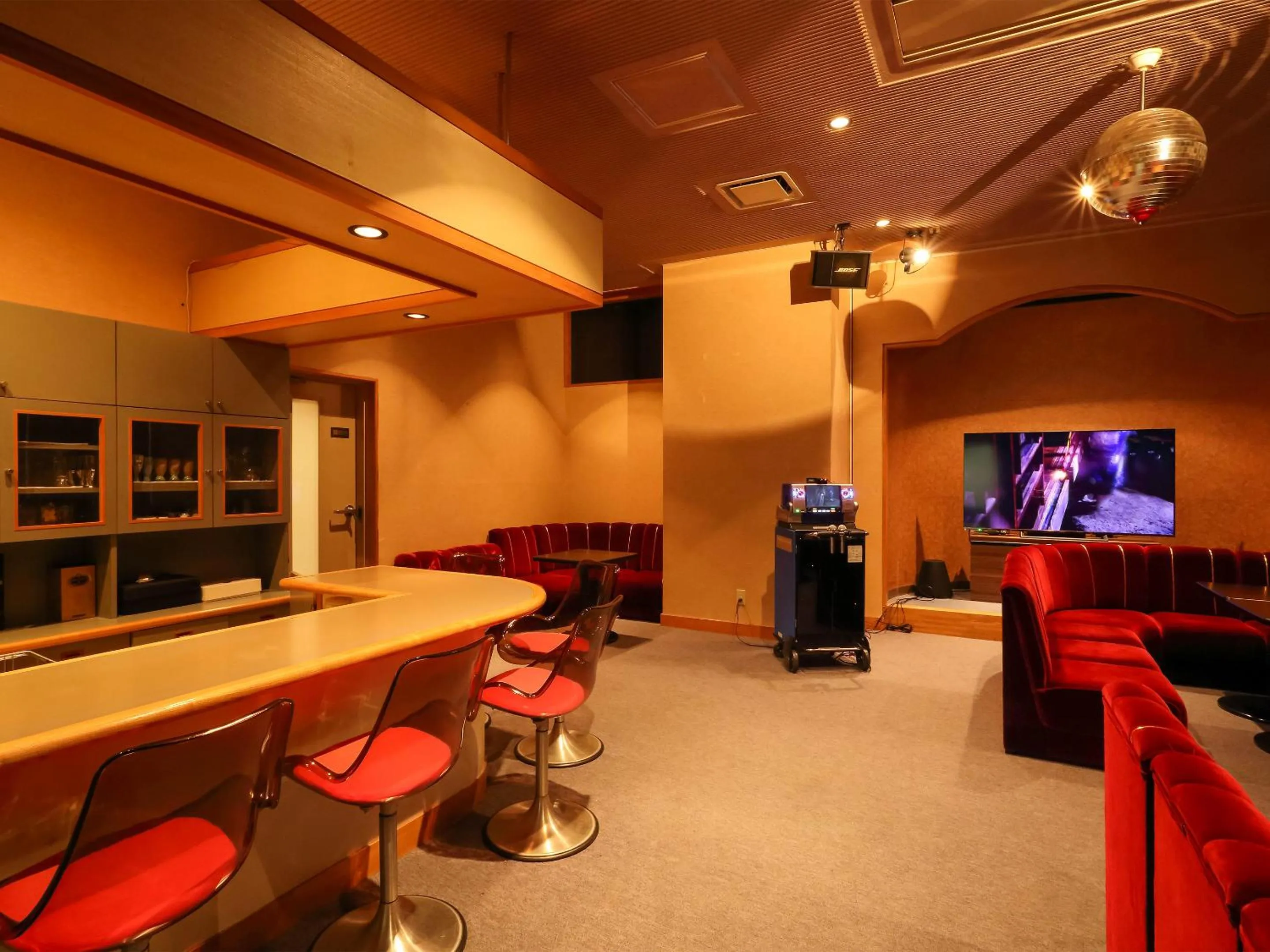 Karaoke in Kurobe Sunvalley Hotel