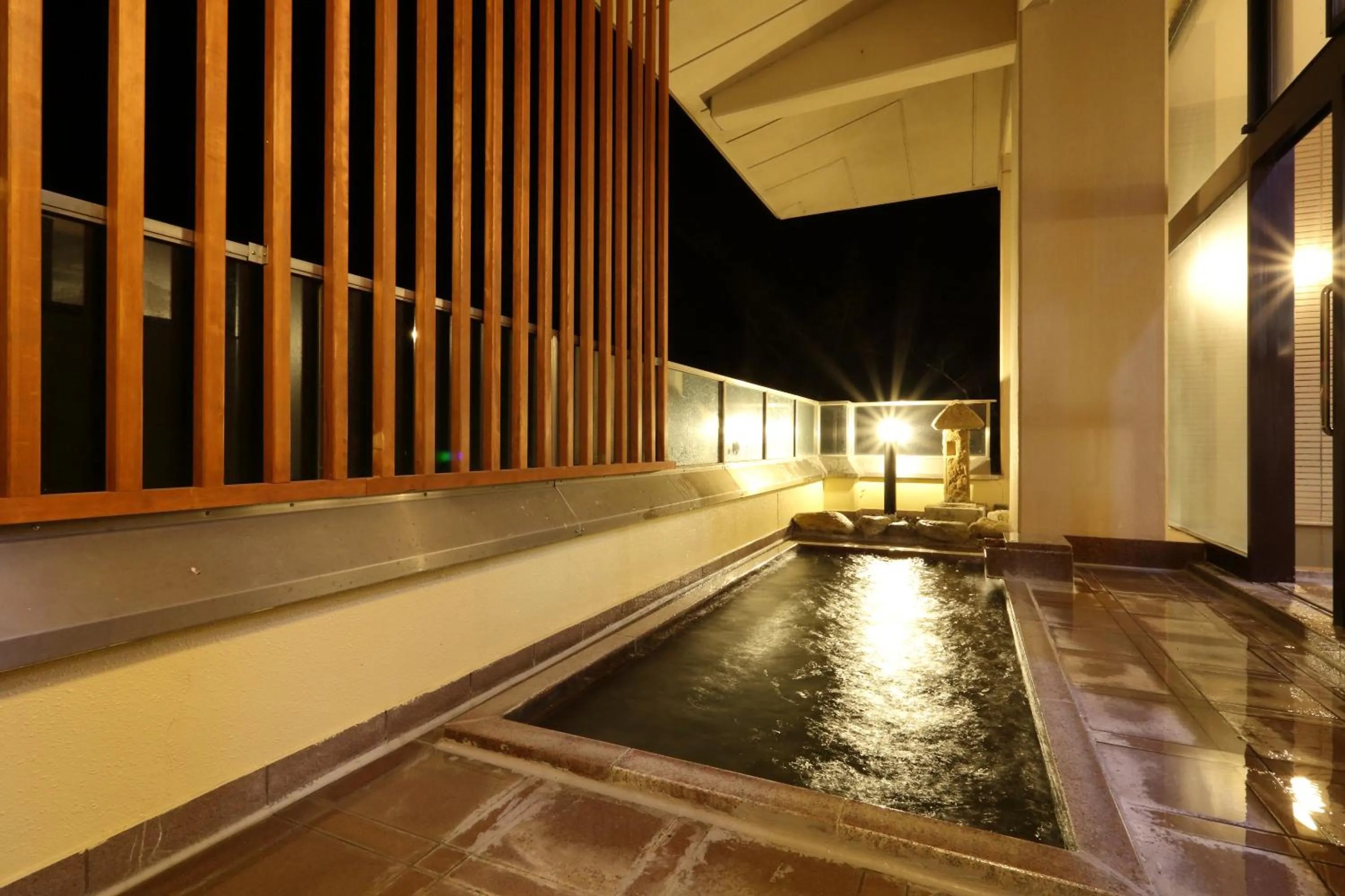 Hot Spring Bath in Kurobe Sunvalley Hotel